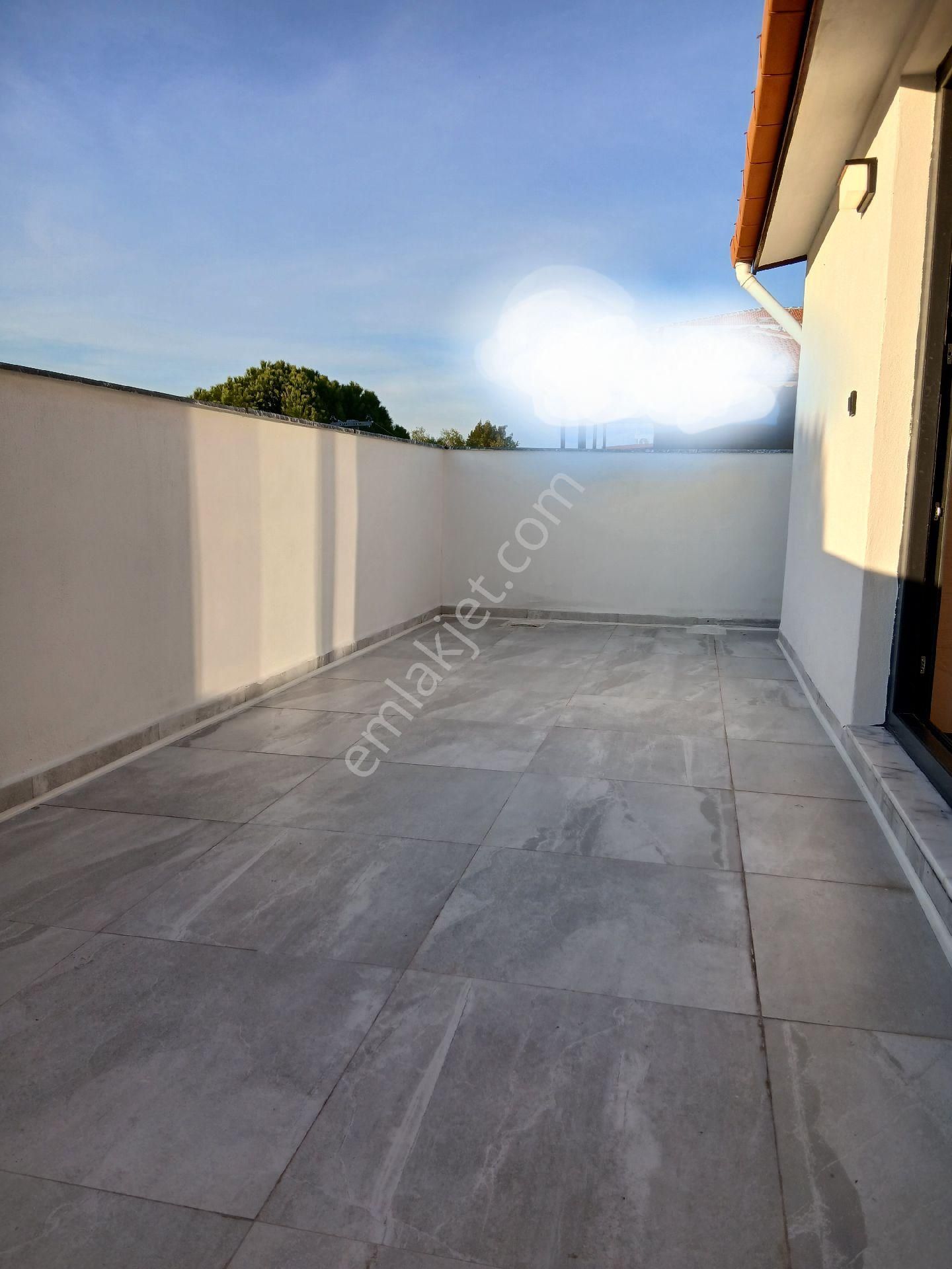 Geniş Bahçeli Müstakil Lüks Villa - Görsel 34