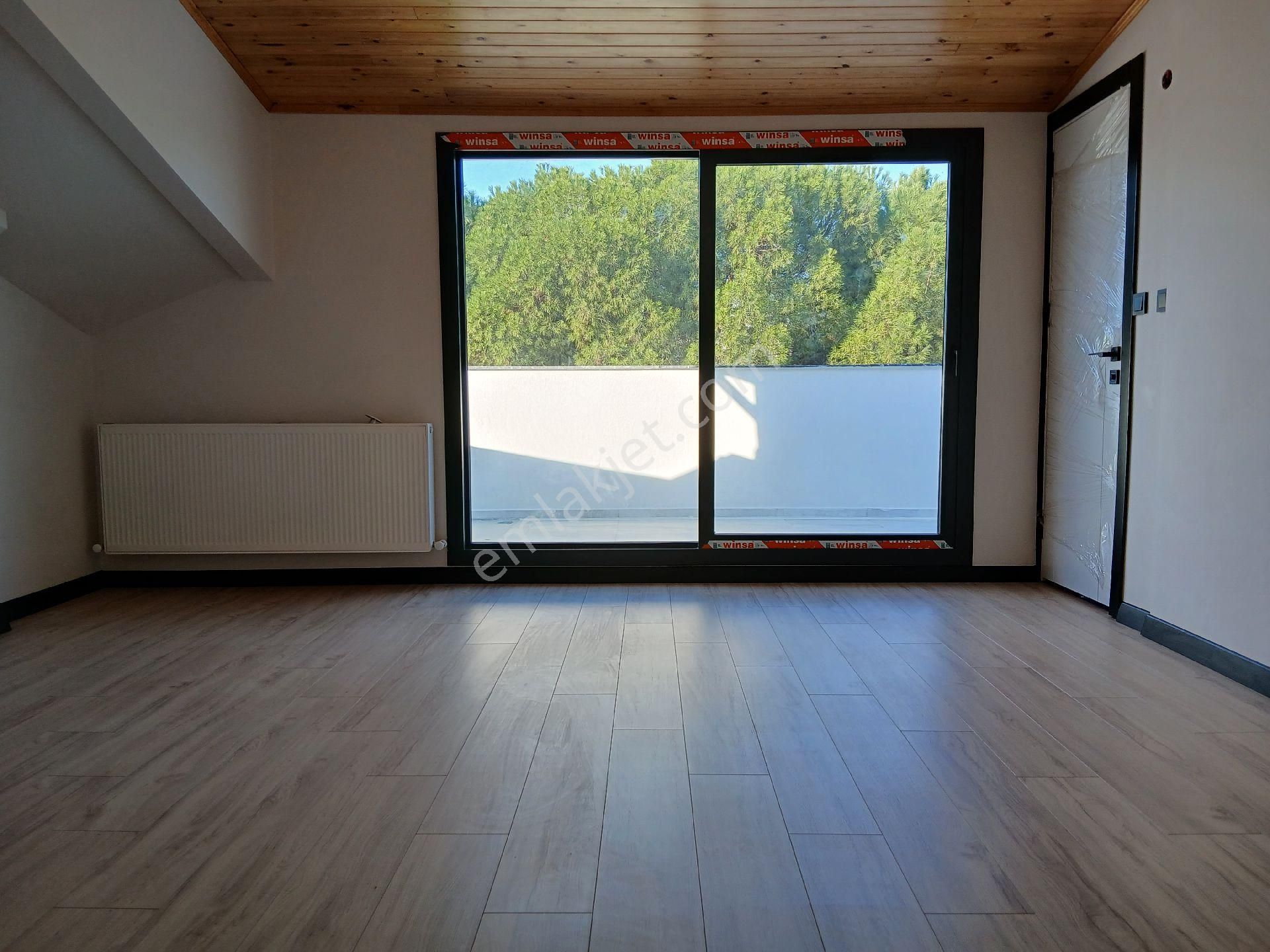 Geniş Bahçeli Müstakil Lüks Villa - Görsel 31