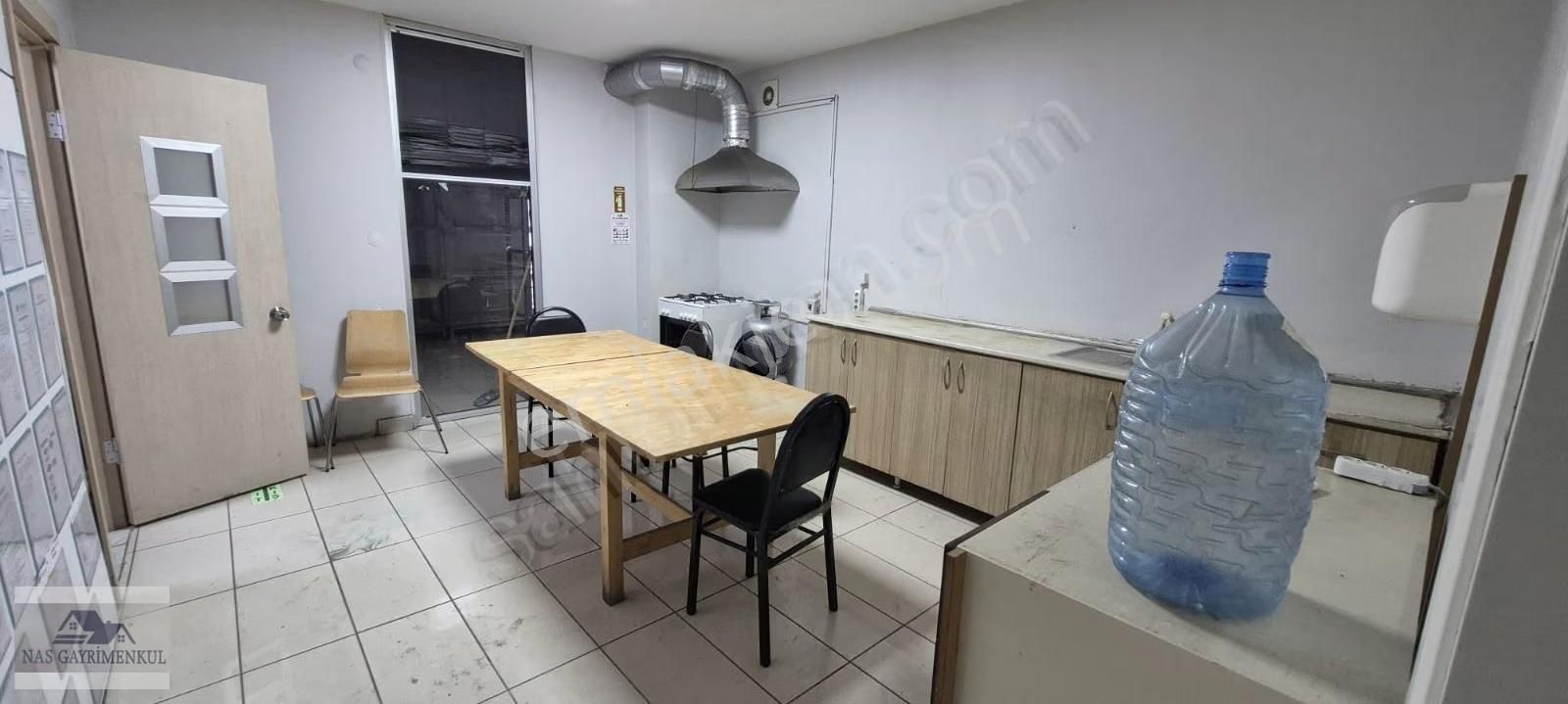 Halkalı Merkez Şengül Sokak 650 M2 Kiralık İşyeri - Görsel 11