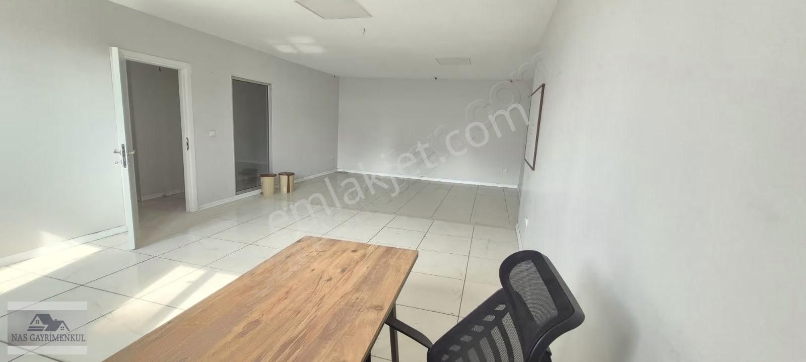 Halkalı Merkez Şengül Sokak 650 M2 Kiralık İşyeri - Görsel 31