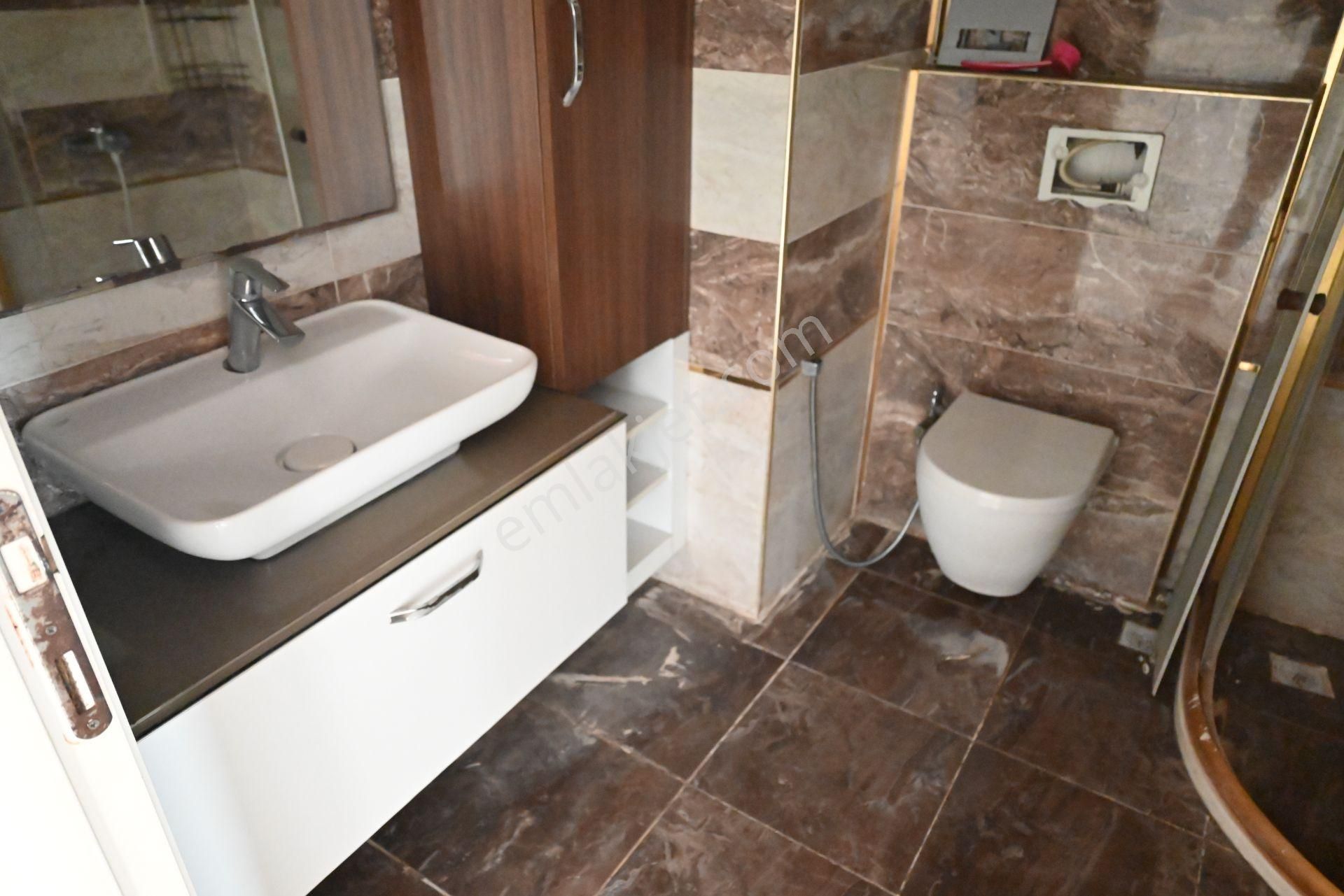 Üstünkent Emlak'tan Site İçi 4+1 Geniş Ferah Havuzlu Kiralık - Görsel 27