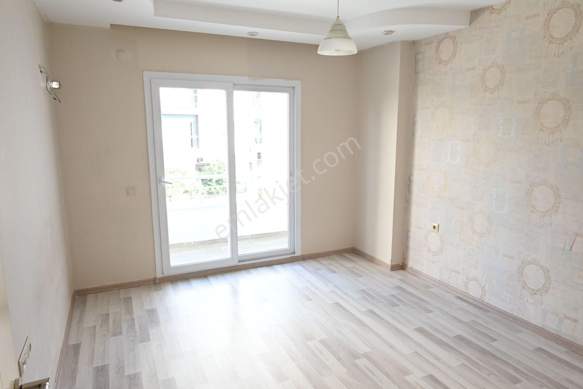Üstünkent Emlak'tan Site İçi 4+1 Geniş Ferah Havuzlu Kiralık - Görsel 13