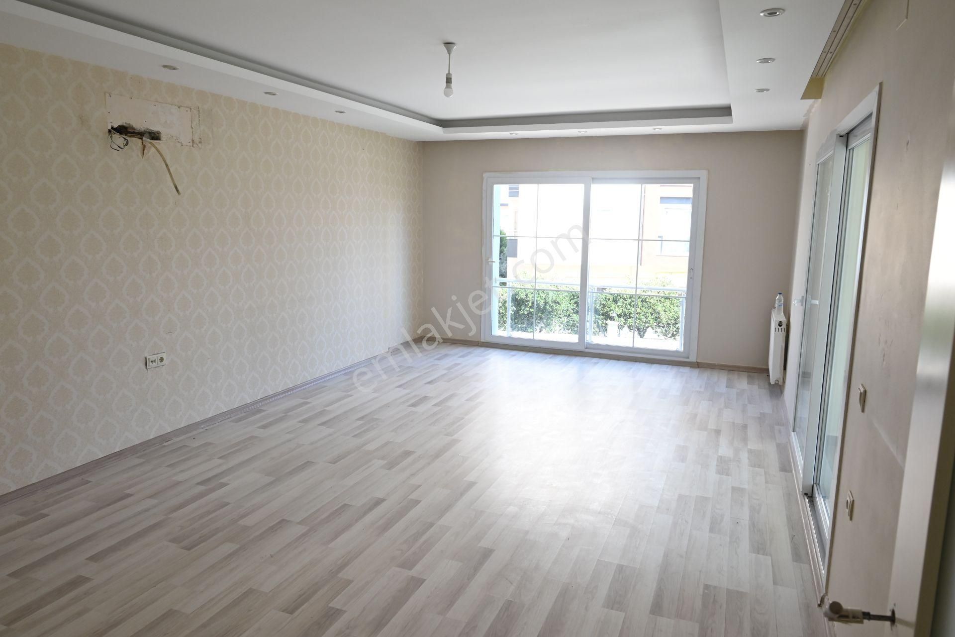 Üstünkent Emlak'tan Site İçi 4+1 Geniş Ferah Havuzlu Kiralık - Görsel 11