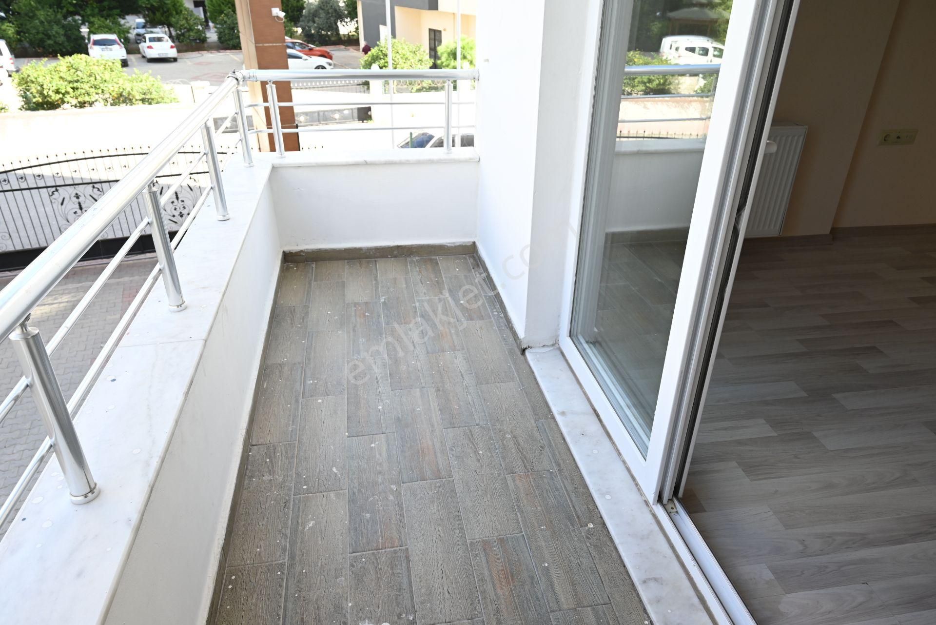 Üstünkent Emlak'tan Site İçi 4+1 Geniş Ferah Havuzlu Kiralık - Görsel 32