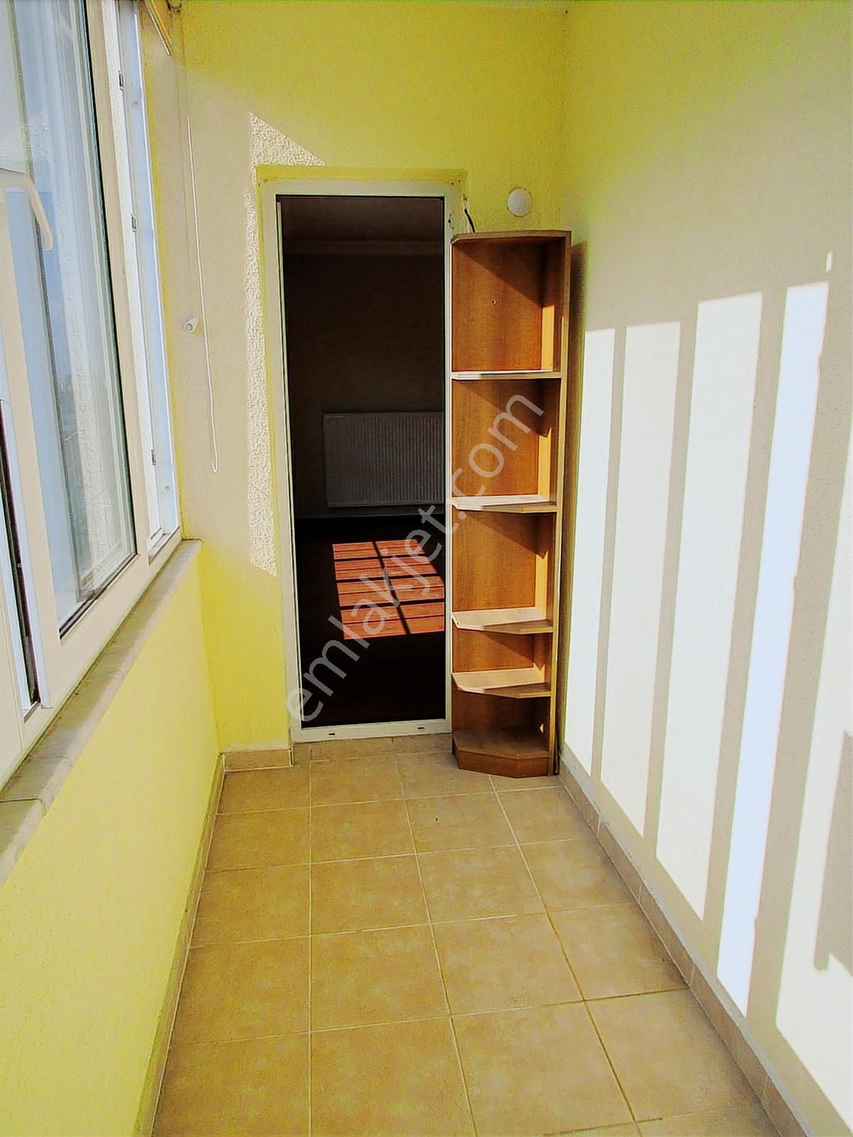 Altayçeşme Yaşamkent Sitesi 2. Etapta Güvenlikli Metroya 2dk 3+1 - Görsel 11