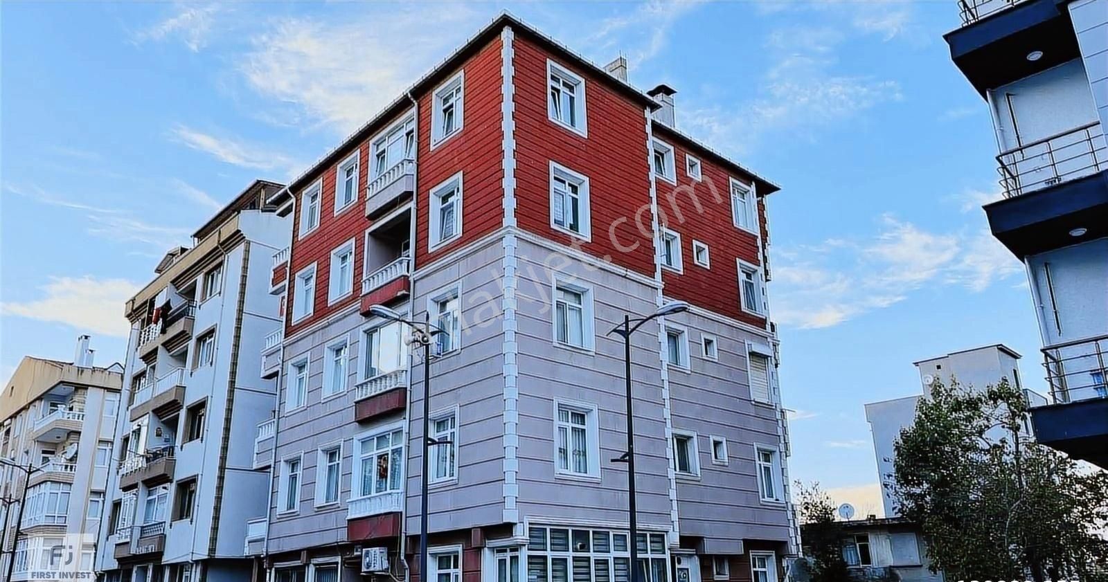 Silivri Alibey Mah.de Satılık 2+1 Ara Kat, Önü Açık Ferah Daire