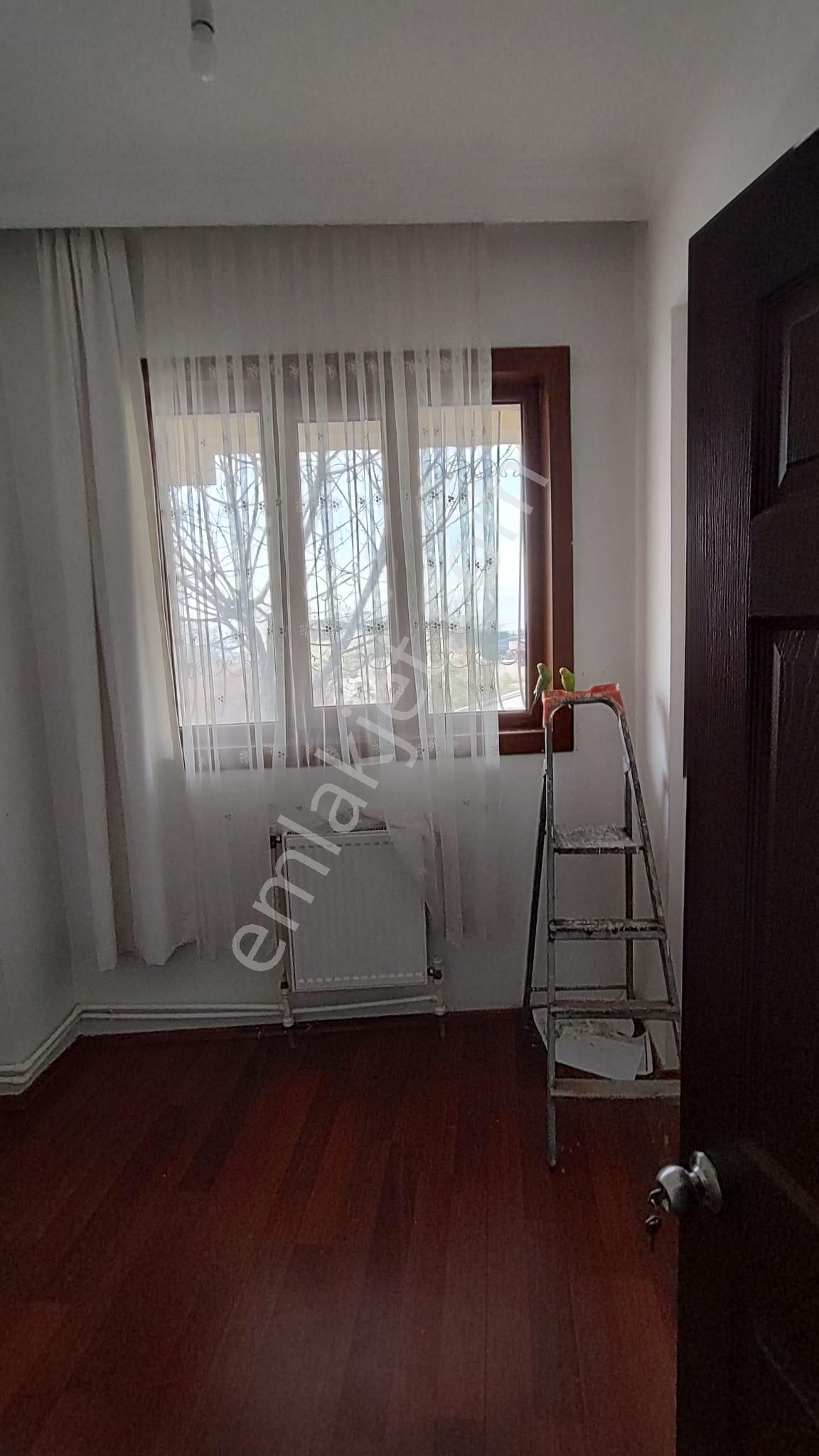 Atanora Vadi'den Dikmende 2 Banyolu Asansörlü Genç Binada Kombili 3+1 - Görsel 6