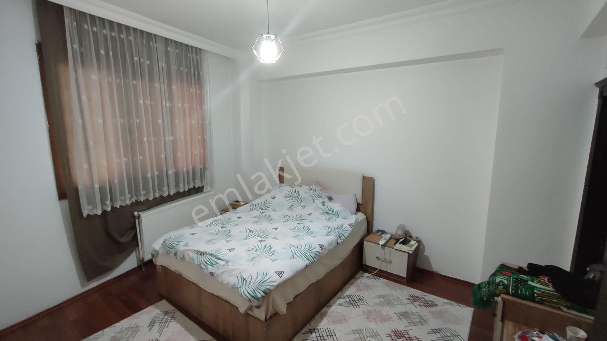 Atanora Vadi'den Dikmende 2 Banyolu Asansörlü Genç Binada Kombili 3+1 - Görsel 8