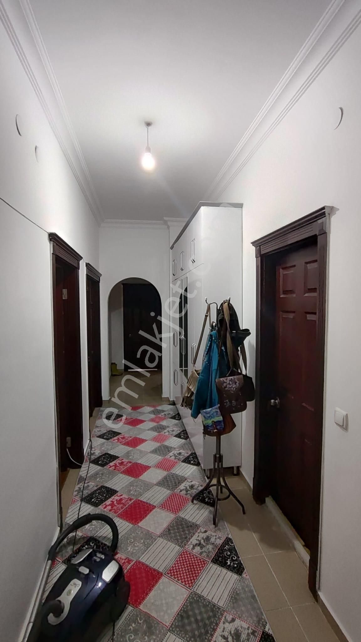 Atanora Vadi'den Dikmende 2 Banyolu Asansörlü Genç Binada Kombili 3+1 - Görsel 18