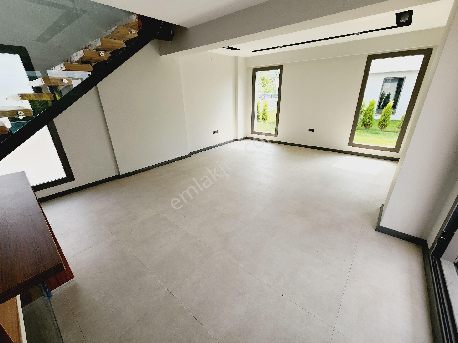 Güzelçamlı Plaj'a Çok Yakın Harika Havuzlu Villa Köşe Konum - Görsel 9