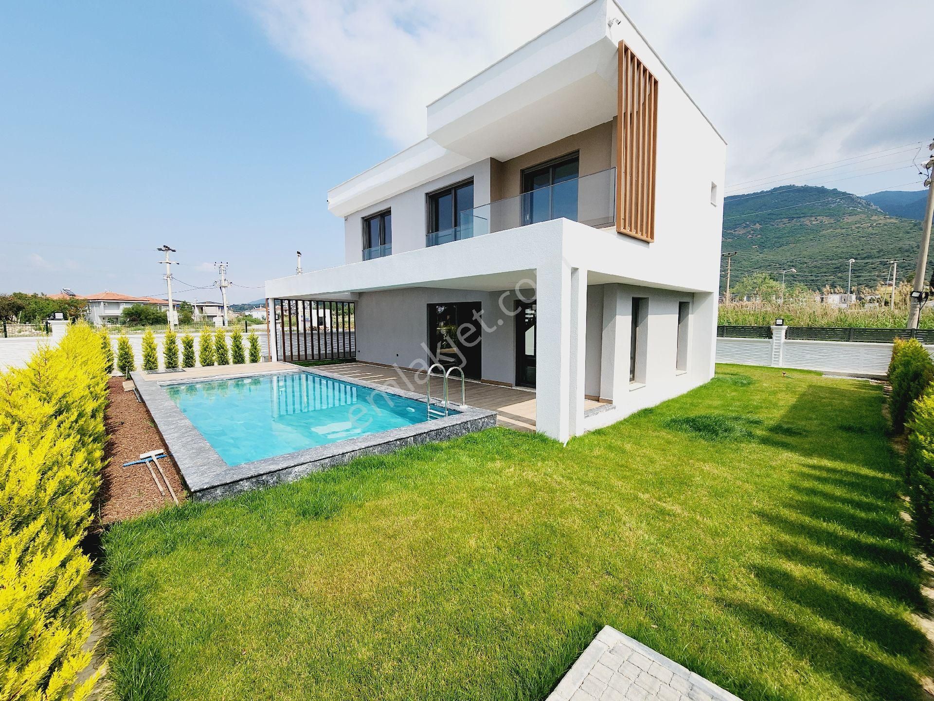 Güzelçamlı Plaj'a Çok Yakın Harika Havuzlu Villa Köşe Konum - Görsel 3