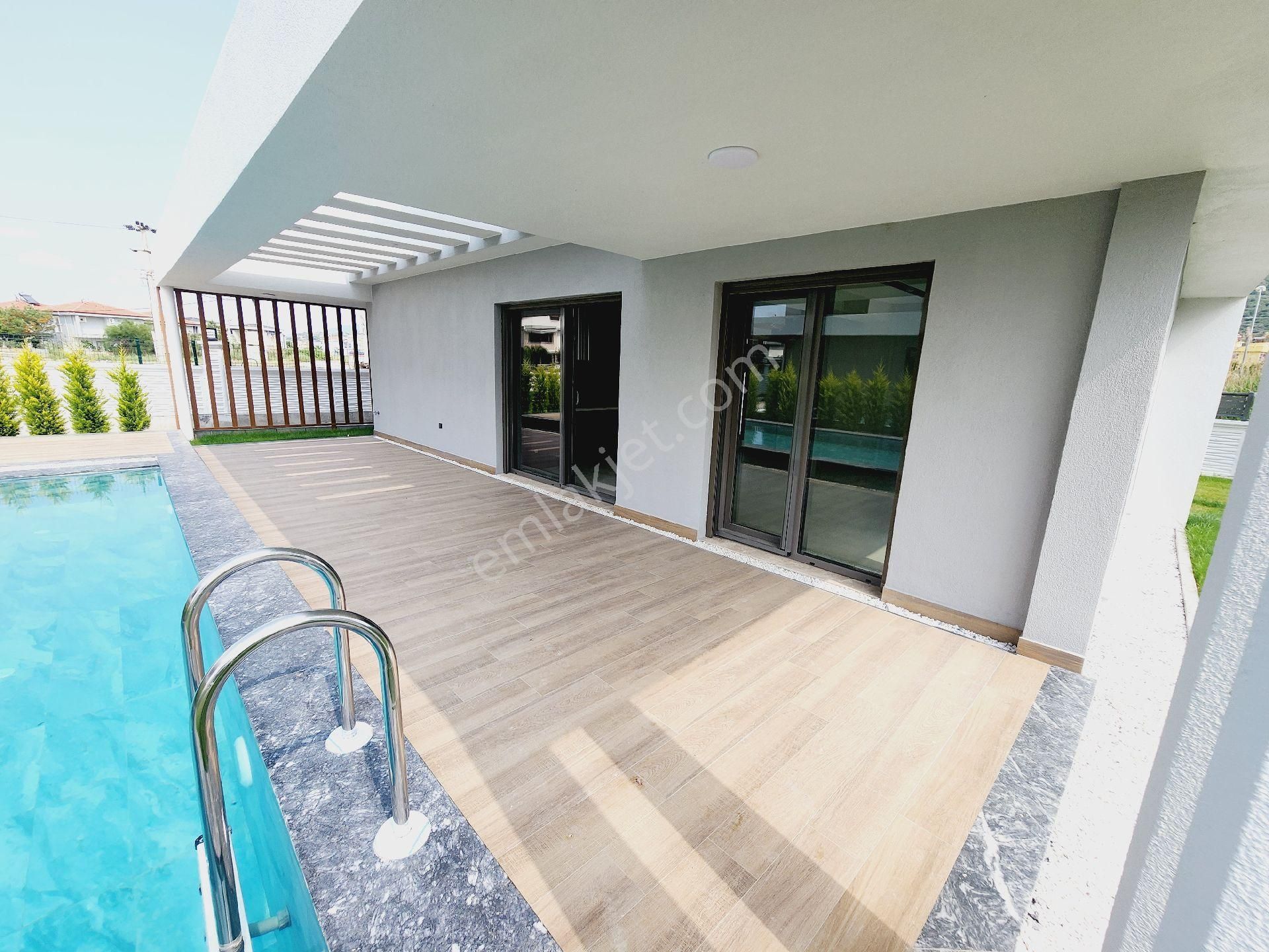 Güzelçamlı Plaj'a Çok Yakın Harika Havuzlu Villa Köşe Konum - Görsel 7