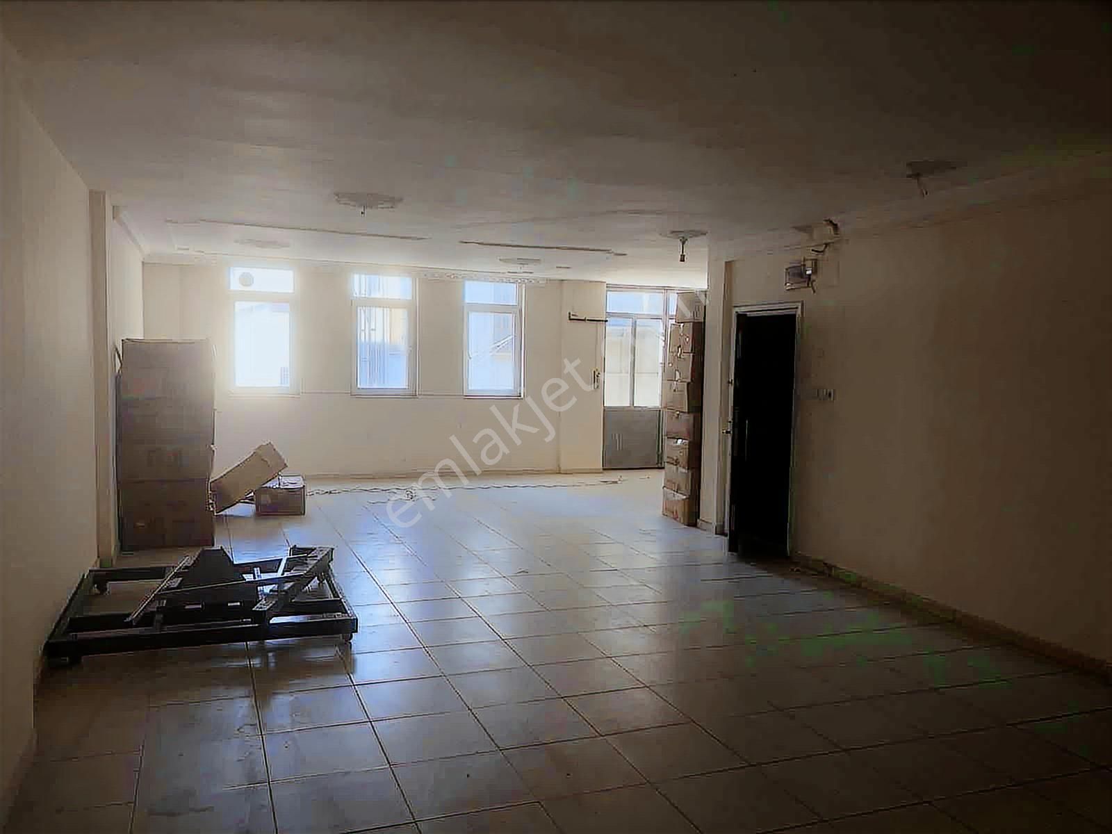 Vişne,nin Merkezinde 4 Katlı Satılık Komple Bina İşyeri - Görsel 8