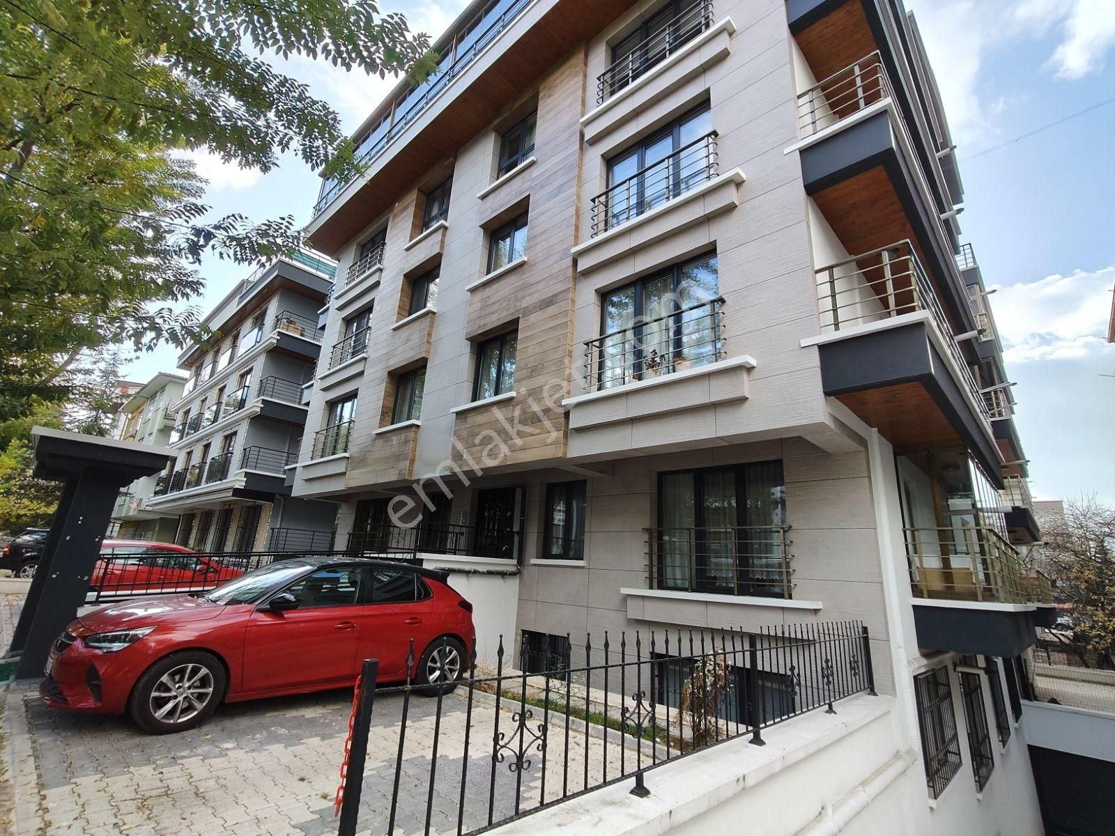 Emek'te,2+1,katta,yeni Bina,asansör,kapalı Garaj,kapalı Mutfak - Görsel 13