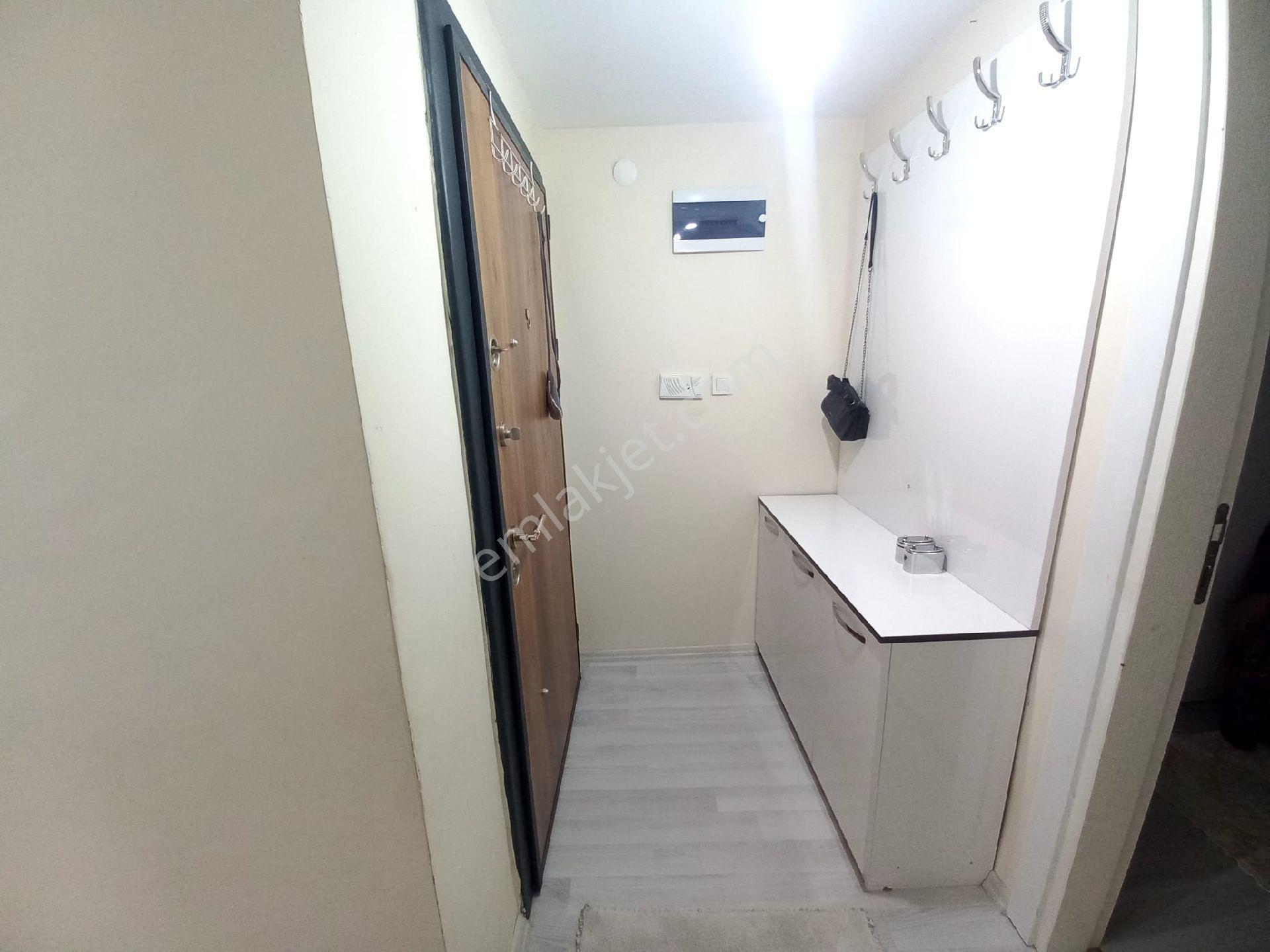 Bergama Şehir Merkezi Asansörlü Doğalgazlı Üçlü Ankastre Setli Dubleks Satılık Daire - Görsel 3