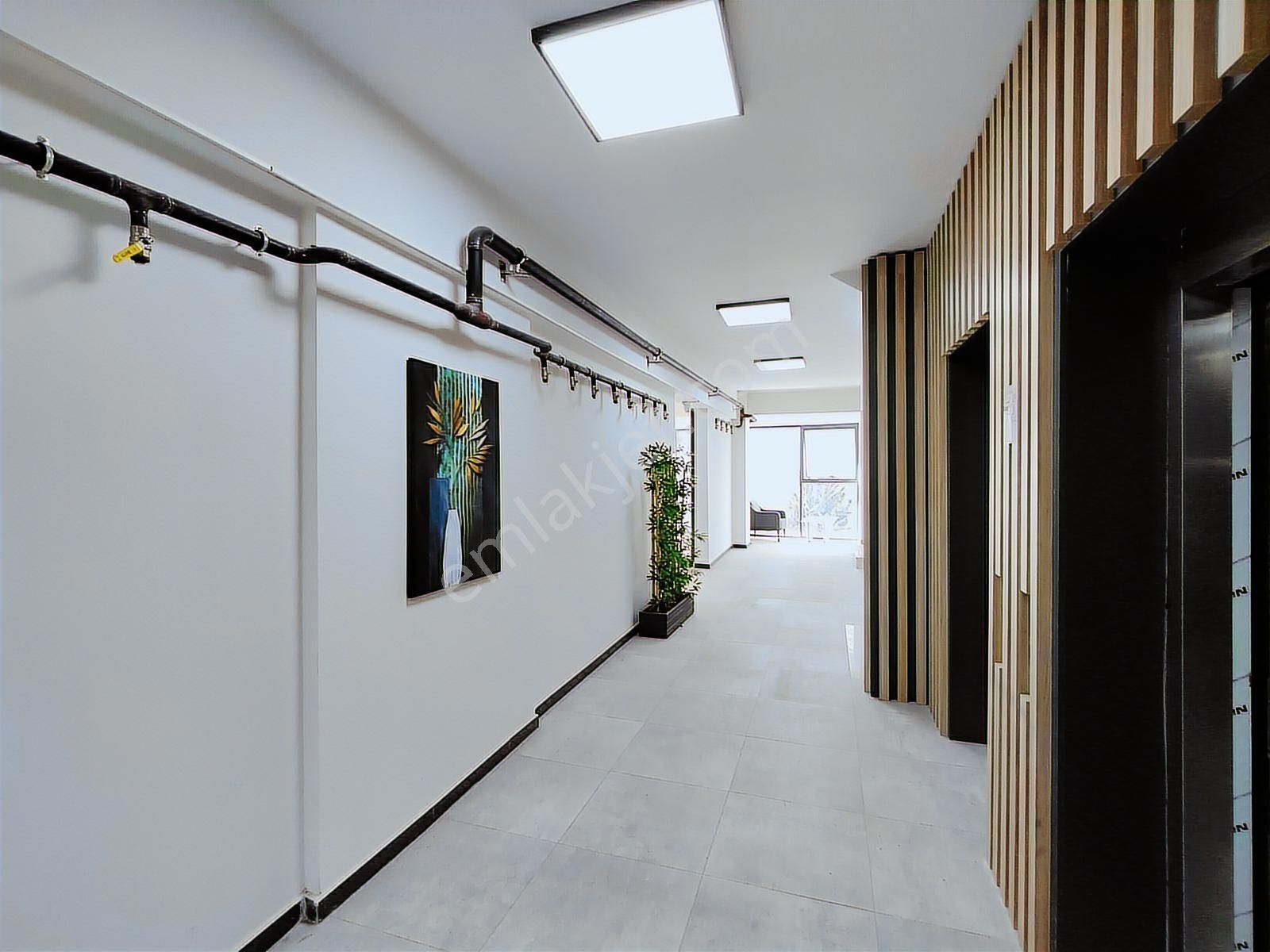 Sıfır,iskanlı,73 M2 Dubleks,190m2 Teras,wc,otopark,asansör - Görsel 12