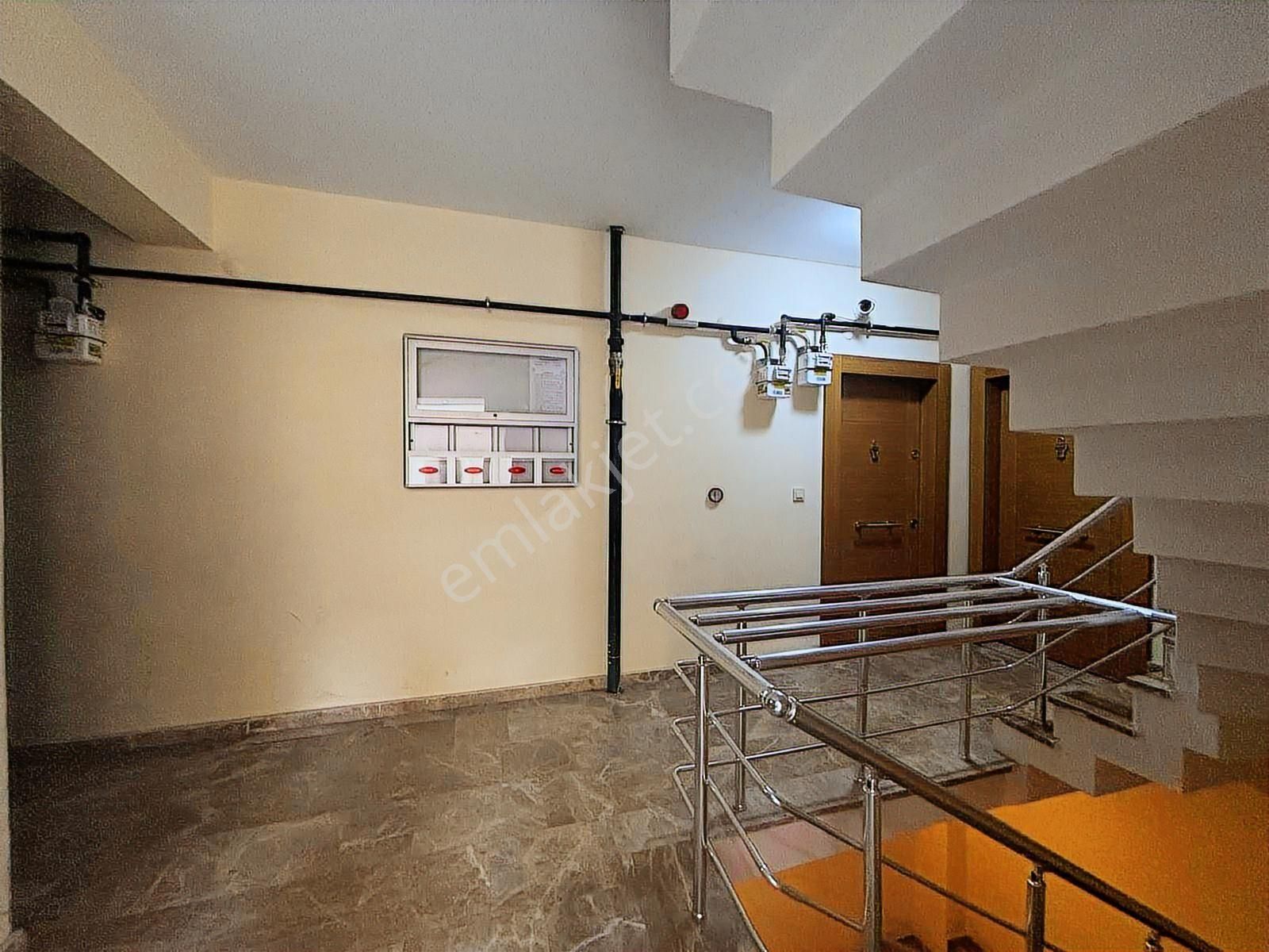 Kaçmazdan Maltepe Cevizli'de Yeni Binada 2+1 Satılık Daire - Görsel 13