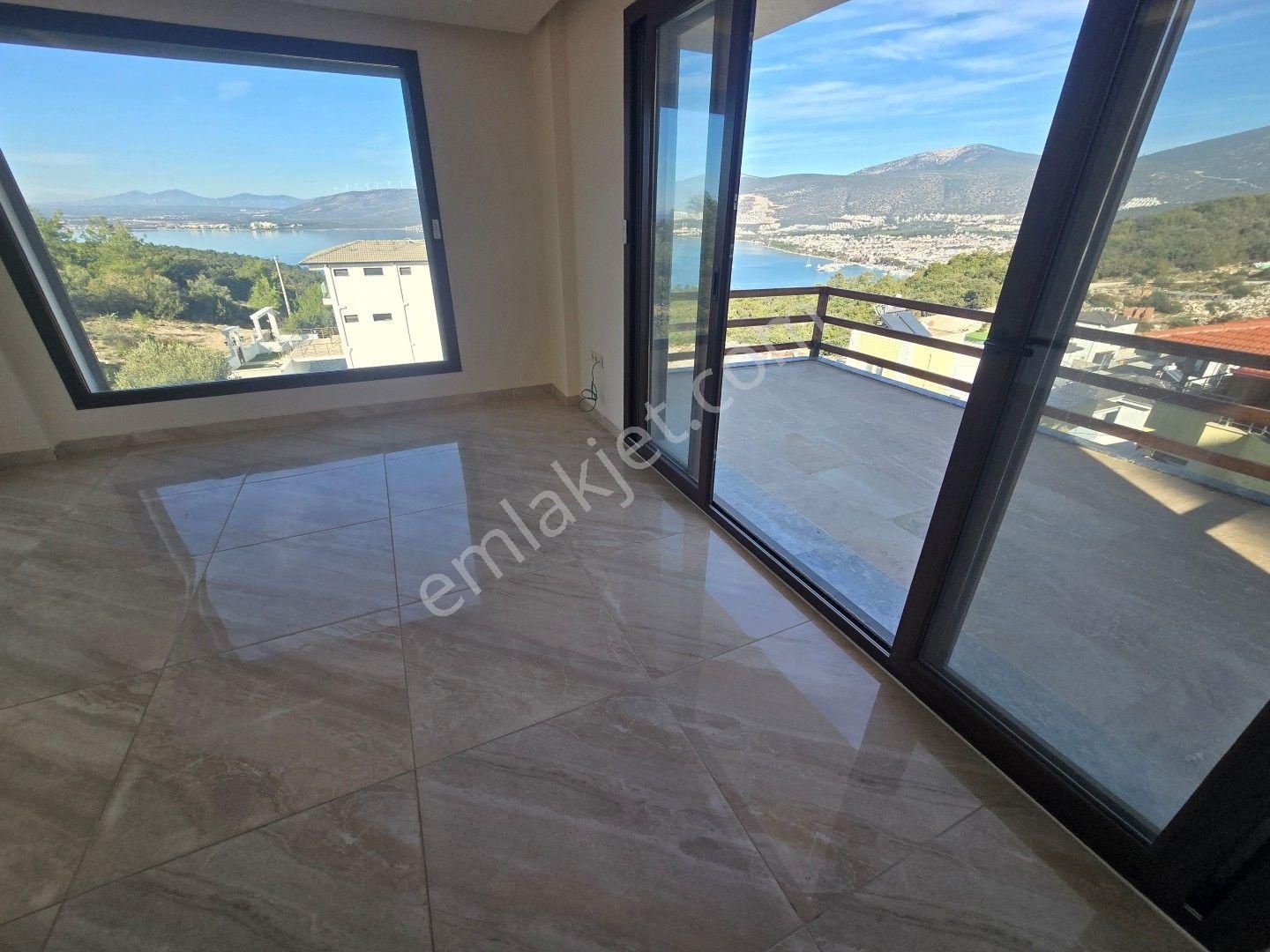 Didim Akbük’te Her Penceresi Denize Açılan Bir Rüya Gibi Ev - Görsel 35