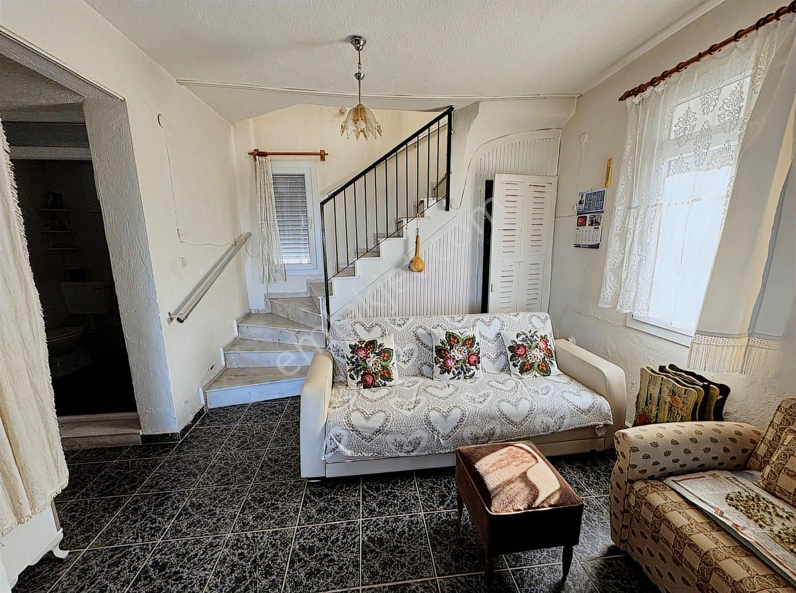 Fenkeden, Çandarlıda, Bimeykoda 3+1 Dubleks Villa - Görsel 22