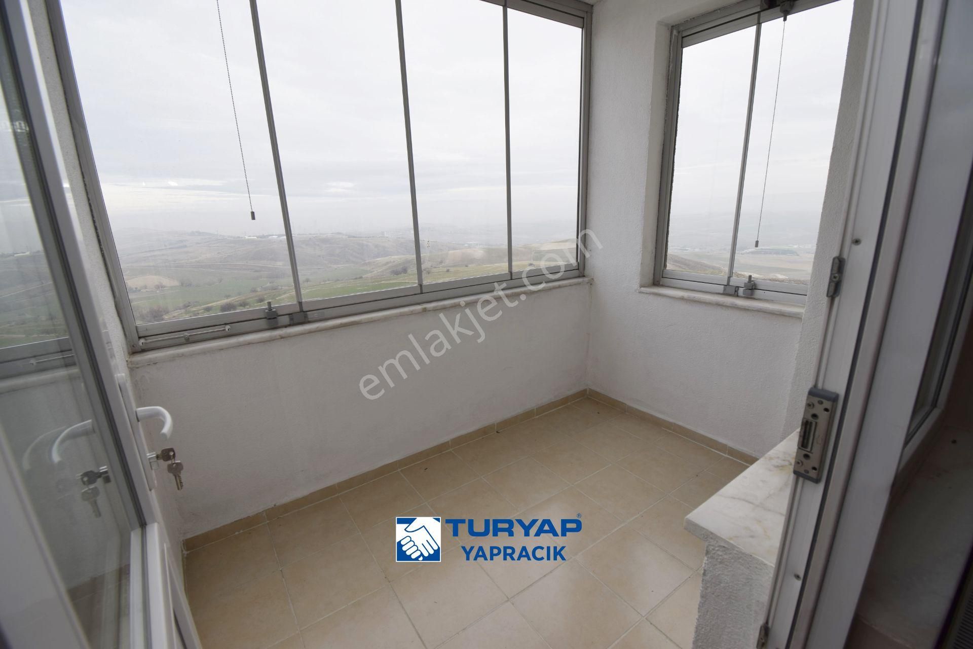 Turyap Yapracık'tan 14.bölgede Geniş 4+1 Kiralık Daire - Görsel 3