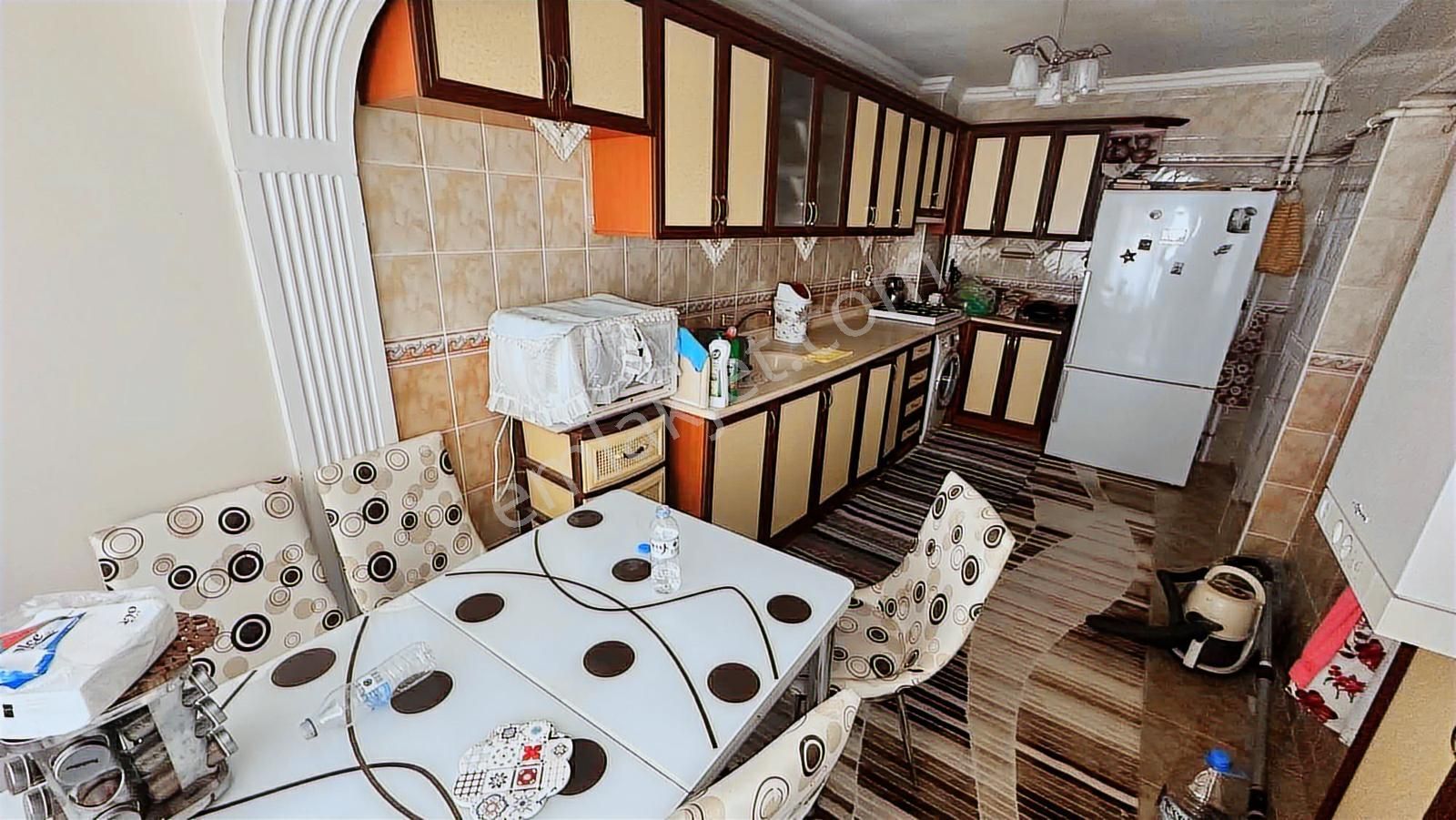 Ankara Sincan Pınarbaşı Mh. 6+2 Bağımsız 13 Yaşında Asanörlü Full Yapılı Teras - Görsel 2