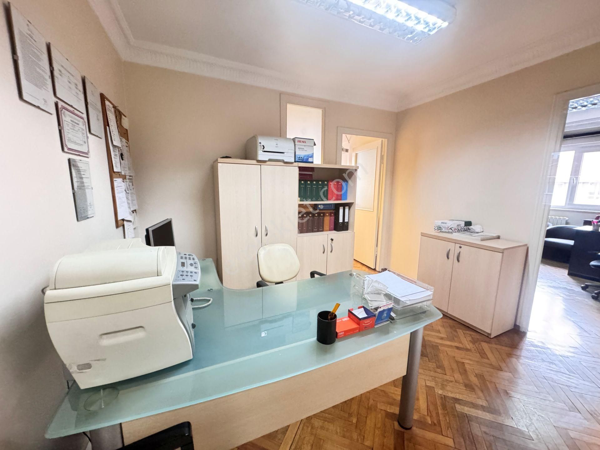 Kadıköy Közyatağı Ulaşım Sorunu Olmayan Sümko Sıt Kiralık Ofis - Görsel 10