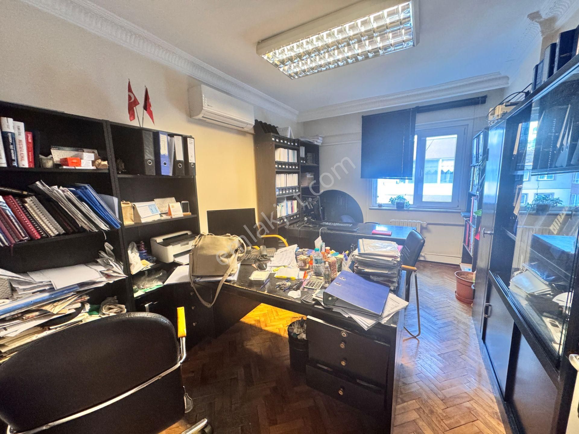 Kadıköy Közyatağı Ulaşım Sorunu Olmayan Sümko Sıt Kiralık Ofis - Görsel 21