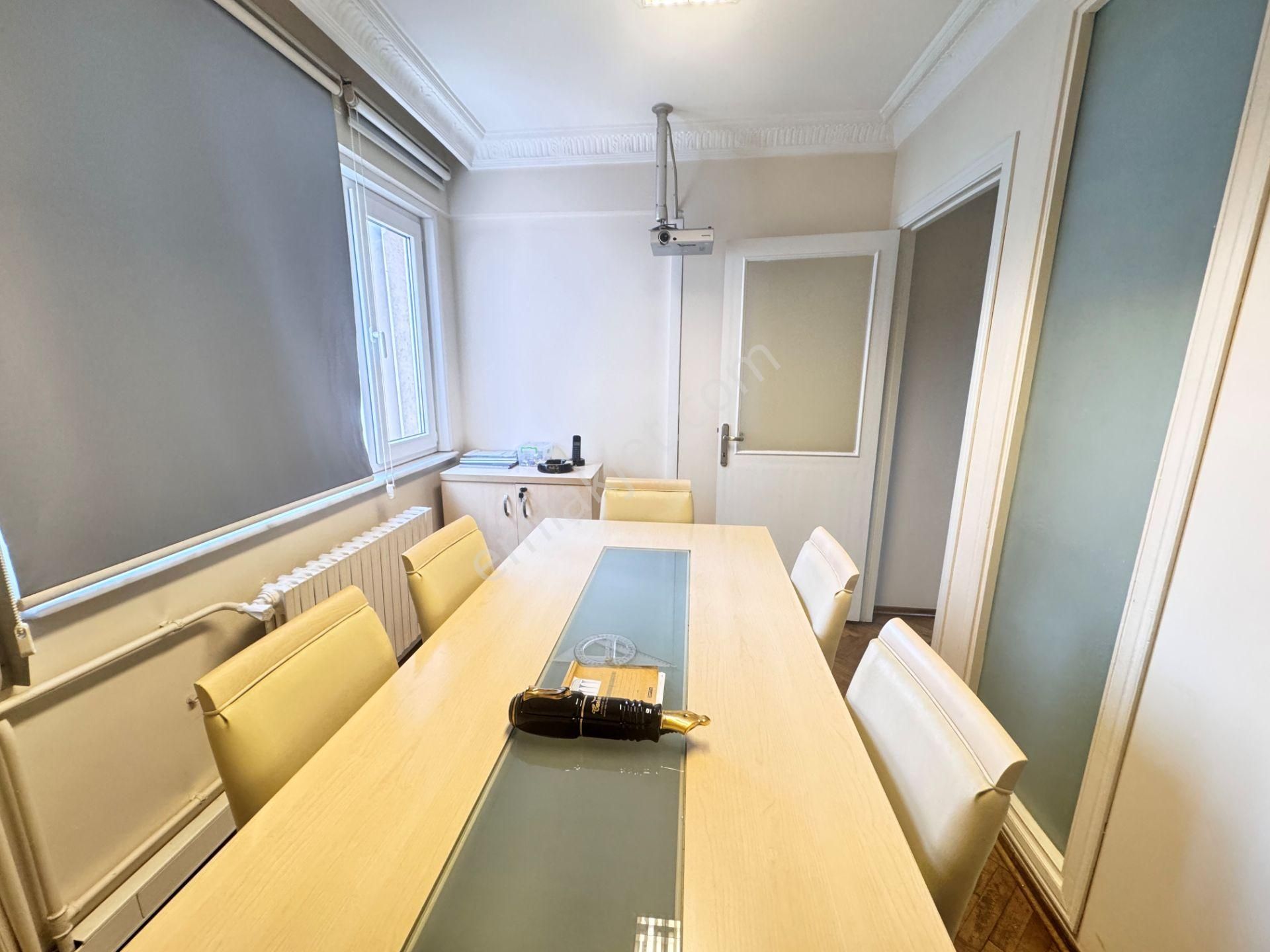 Kadıköy Közyatağı Ulaşım Sorunu Olmayan Sümko Sıt Kiralık Ofis - Görsel 14