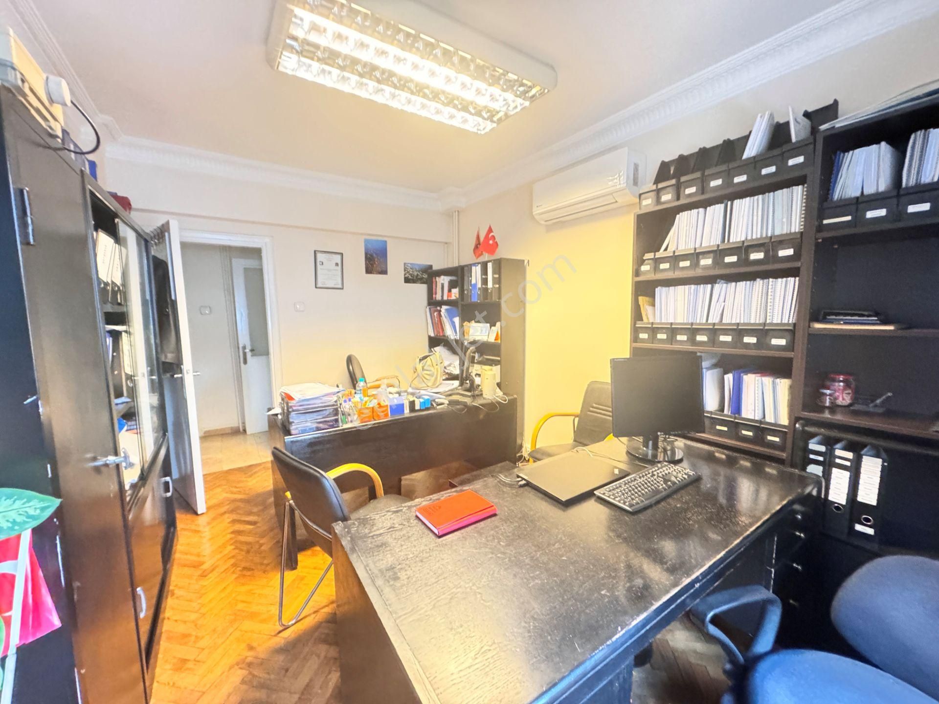 Kadıköy Közyatağı Ulaşım Sorunu Olmayan Sümko Sıt Kiralık Ofis - Görsel 22