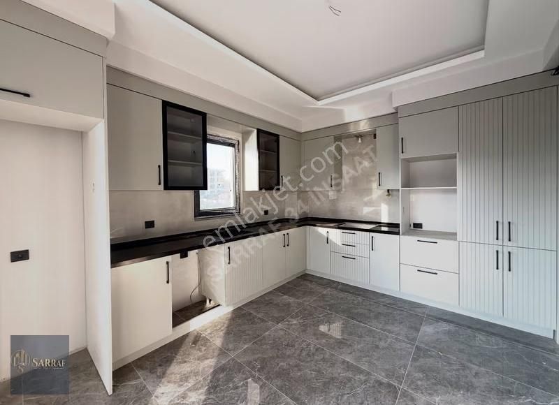 Sarraf Yapıdan Cumhuriyet Mahallesinde Merkezi Konumda Geniş 3+1 - Görsel 22