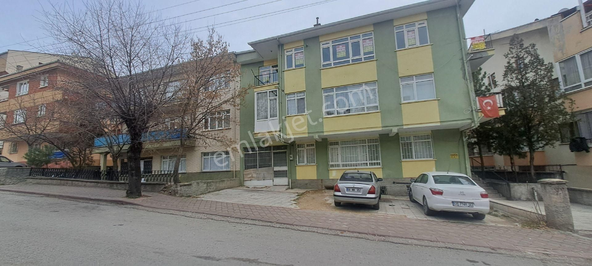 Mecidiye İlkokulu Yanında 3.kat 3+1 Kiralık Muhsin Emlaktan - Görsel 21