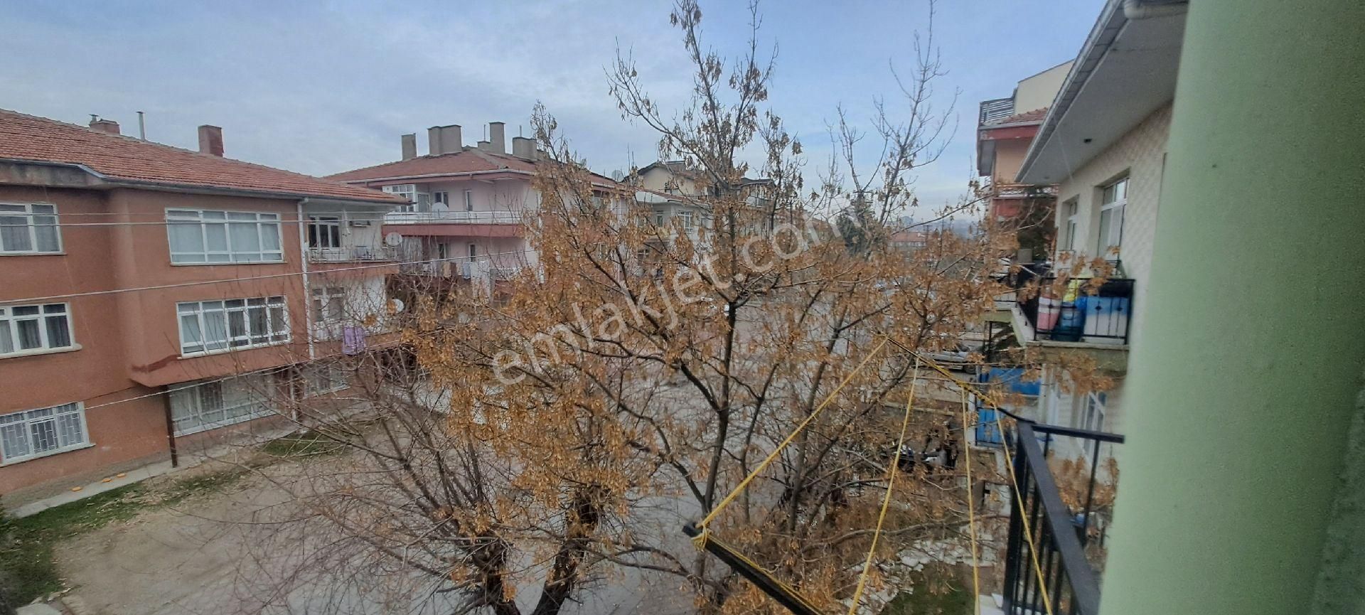 Mecidiye İlkokulu Yanında 3.kat 3+1 Kiralık Muhsin Emlaktan - Görsel 7