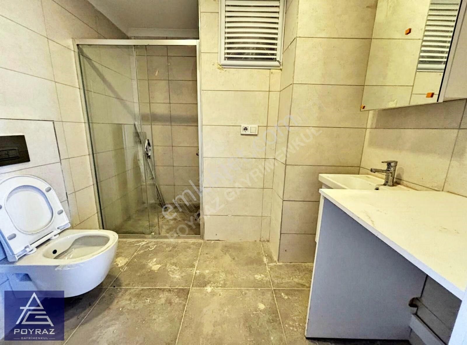 Poyraz'dan Suadiyede Site İçinde Deniz Manzaralı Balkonlu 2+1 - Görsel 20