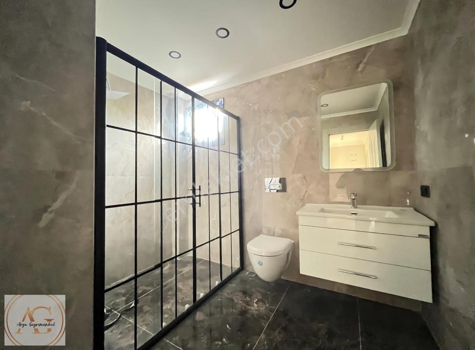 Arya'dan Küçükkuyu'da Denize Yakın Havuzlu 3+1 Satılık Villa - Görsel 12