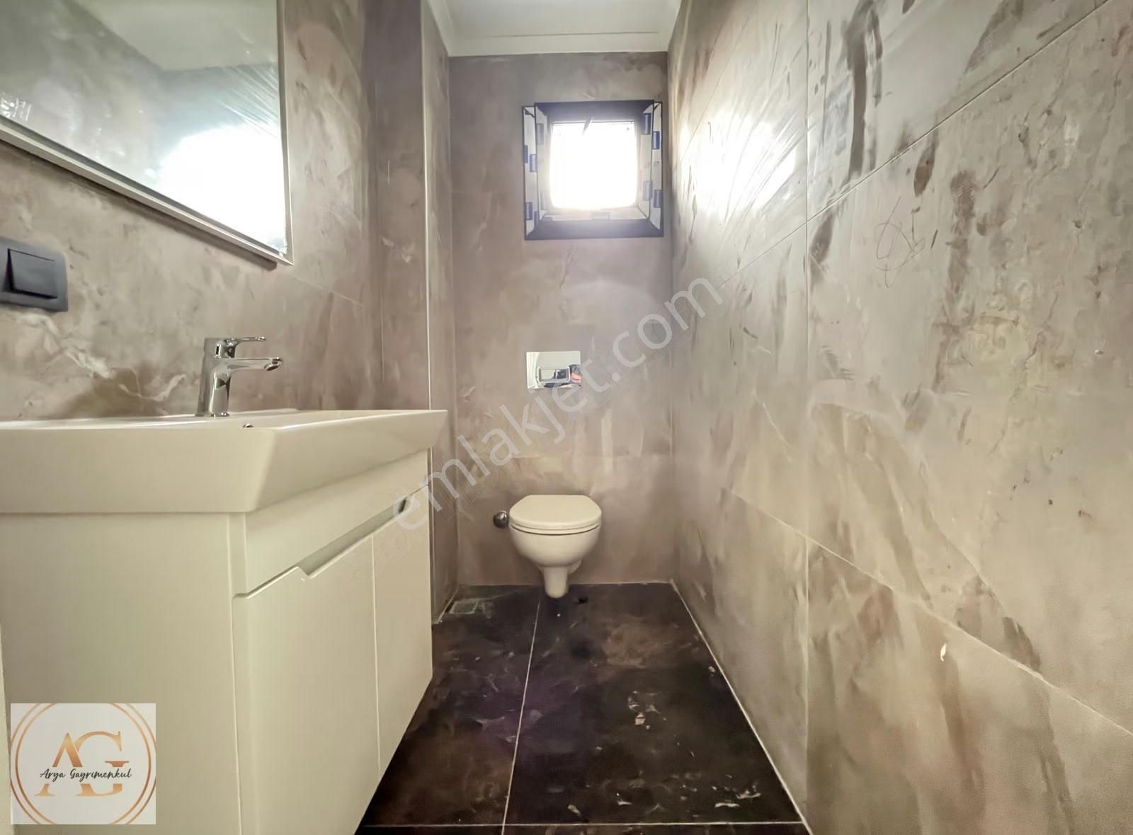 Arya'dan Küçükkuyu'da Denize Yakın Havuzlu 3+1 Satılık Villa - Görsel 10