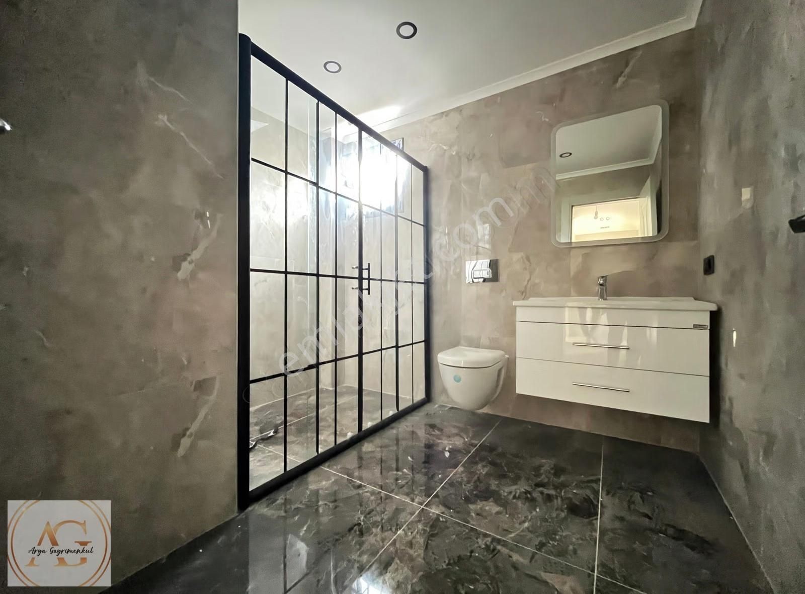 Arya'dan Küçükkuyu'da Denize Yakın Havuzlu 3+1 Satılık Villa - Görsel 11