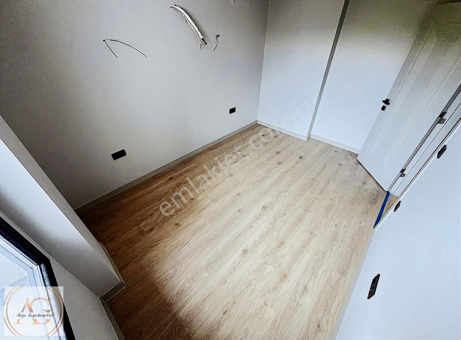 Arya'dan Küçükkuyu'da Denize Yakın Havuzlu 3+1 Satılık Villa - Görsel 15