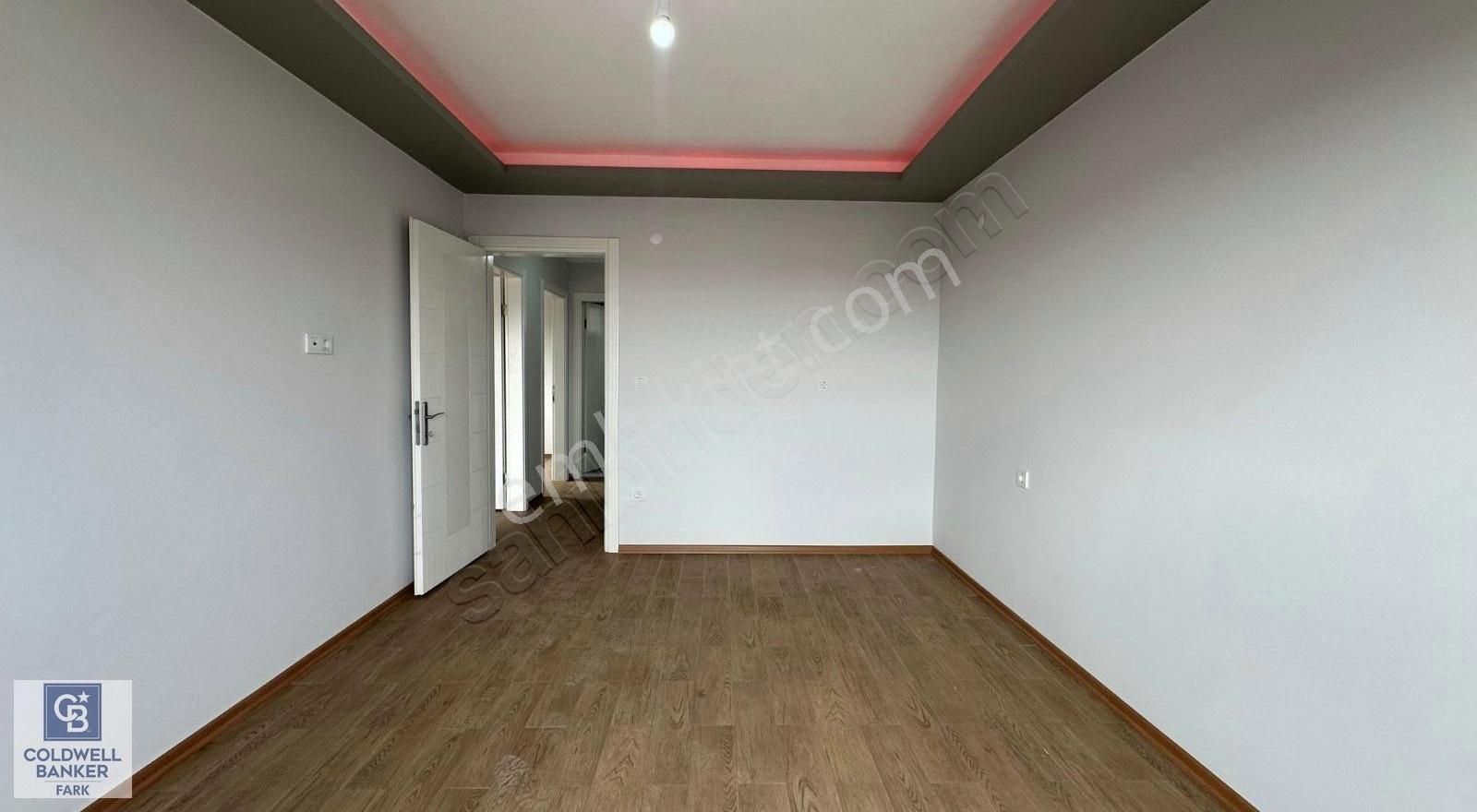 Ayvalık Sarımsaklı'da 6+1 Villa - Görsel 3