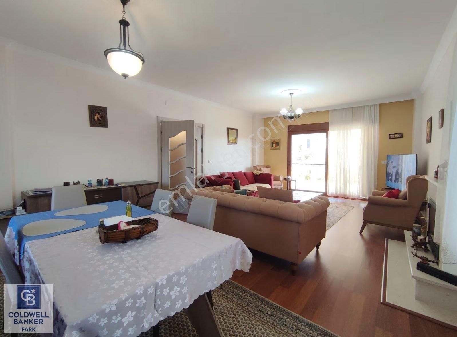 Ayvalık Küçükköy'de Satılık Müstakil Geniş Villa - Görsel 20