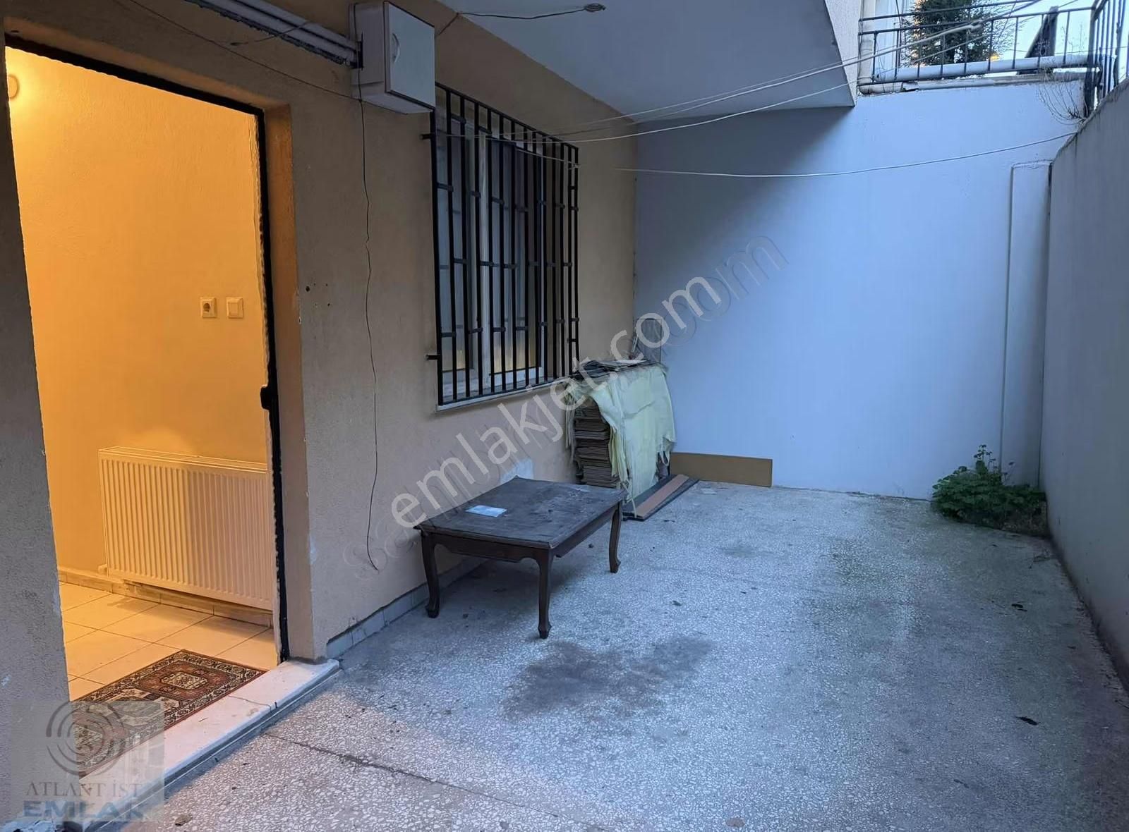Yeditepe Üniversitesine Yakın Kayışdağı Dörtyolda1+1 45m2 Eşyalı