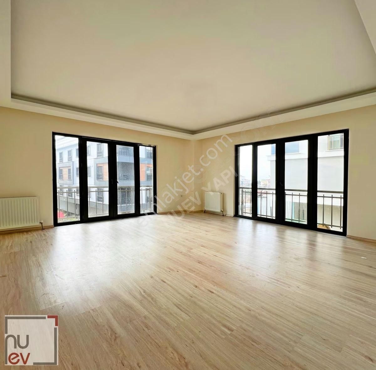 Kavaklı'da Site İçerisinde 2+1-nuev - Görsel 5