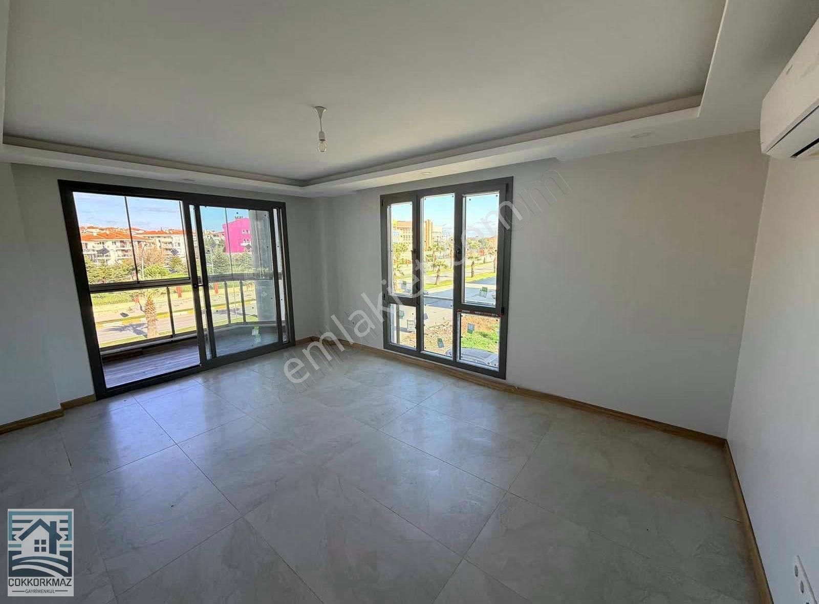 Ayvalık Merkezi Konumda Ofis - Görsel 2