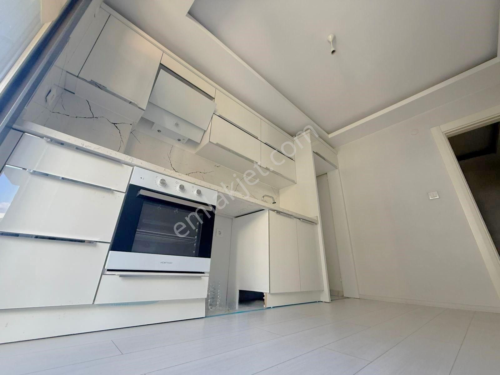 Akçay'da Site İçi Acil Fiyat Düştü Havuzlu Güvenlikli Kapalı Otoparklı Ayrı Mutfak 2+1 Satılık Daire - Görsel 6