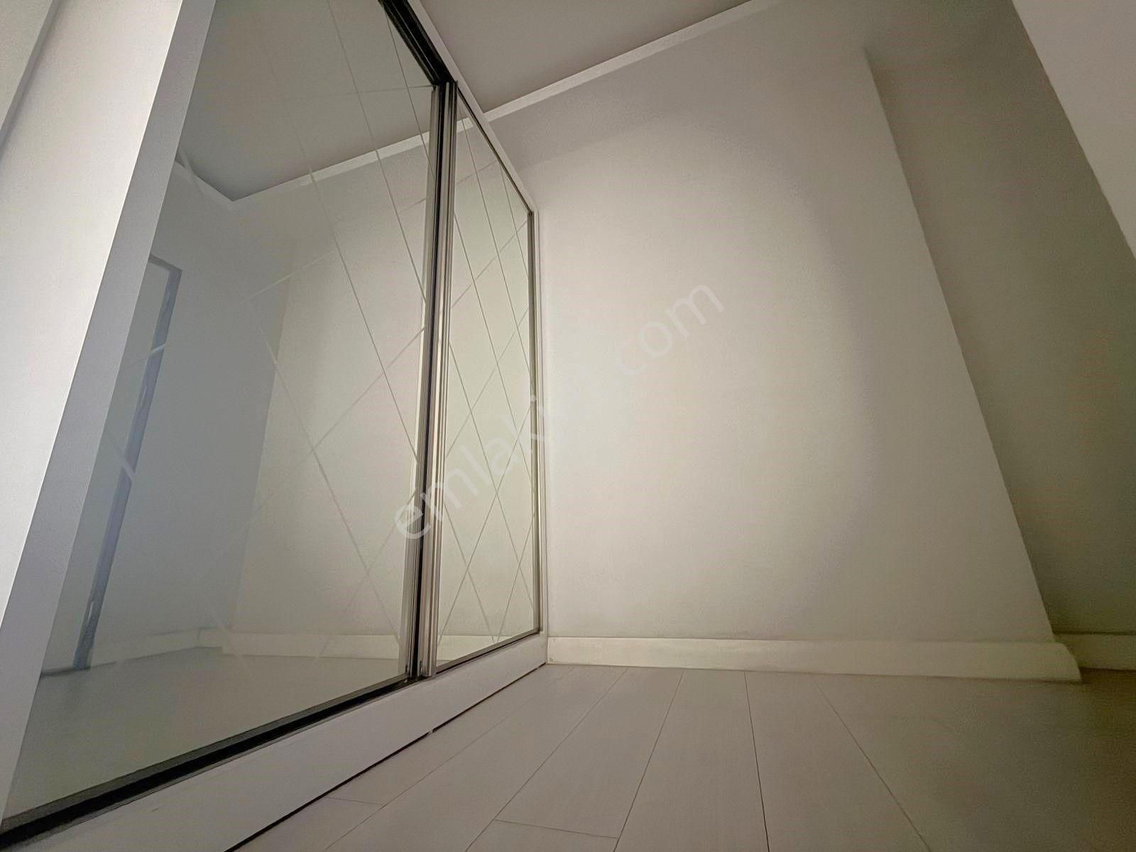 Akçay'da Site İçi Acil Fiyat Düştü Havuzlu Güvenlikli Kapalı Otoparklı Ayrı Mutfak 2+1 Satılık Daire - Görsel 28