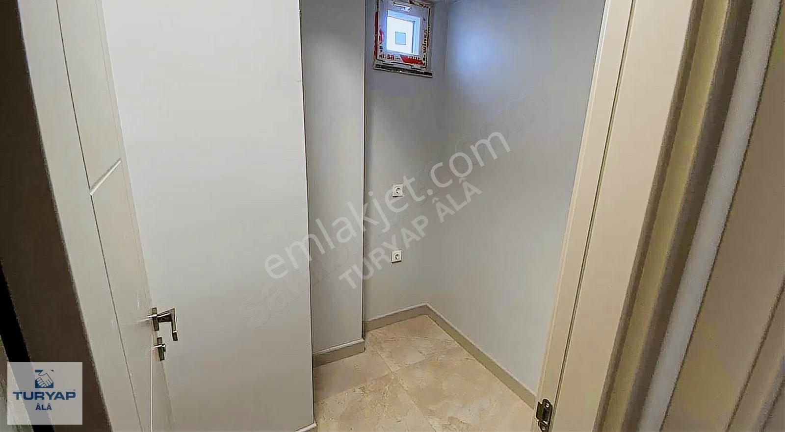 Sultangazi Merkezde Satılık 3+1 Otoparklı Site İçi Daire - Görsel 4