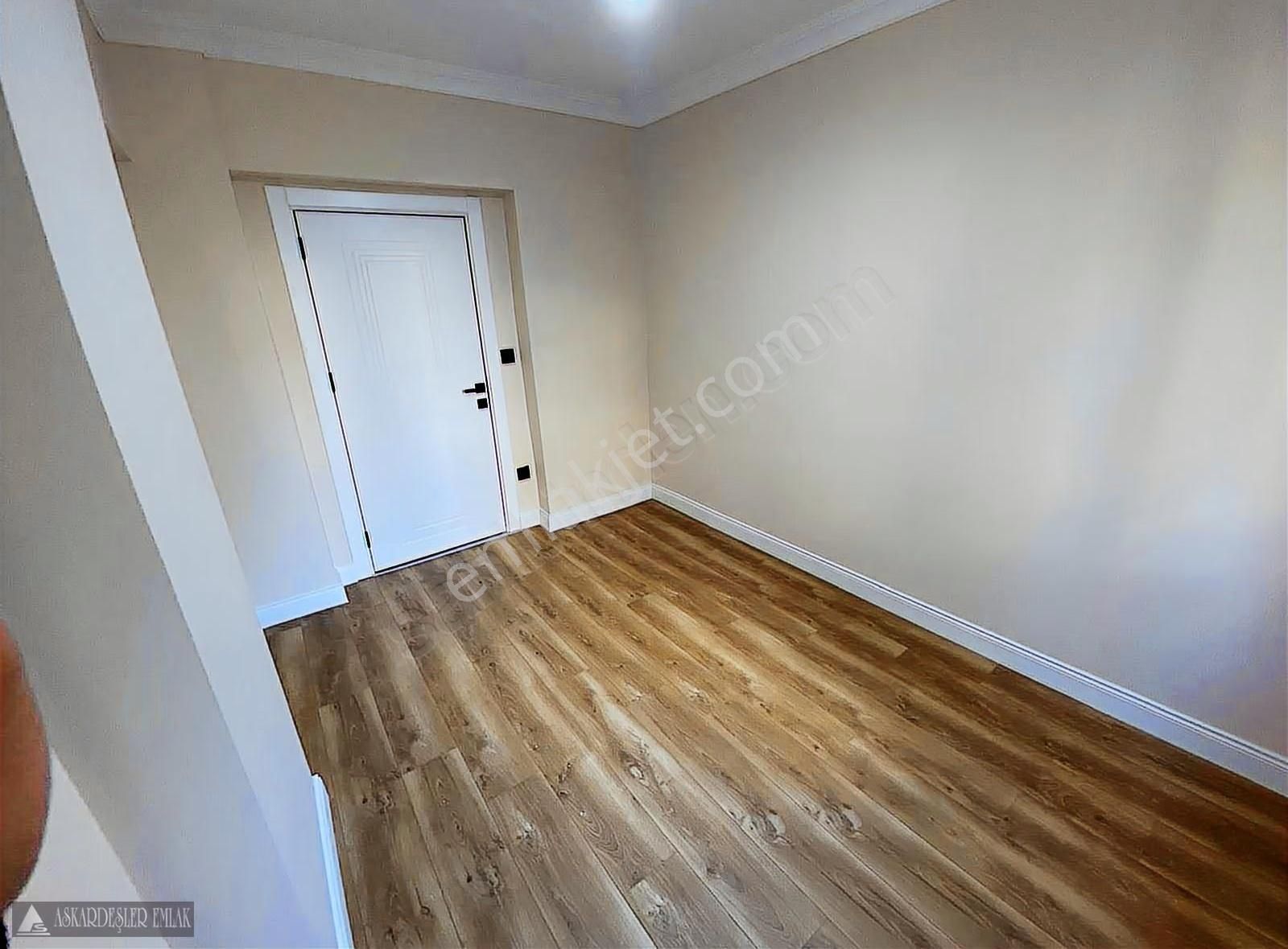 İdealtepe'de Site İçerisinde 3+1 110 M² İçi Komple Yapılı Daire - Görsel 13