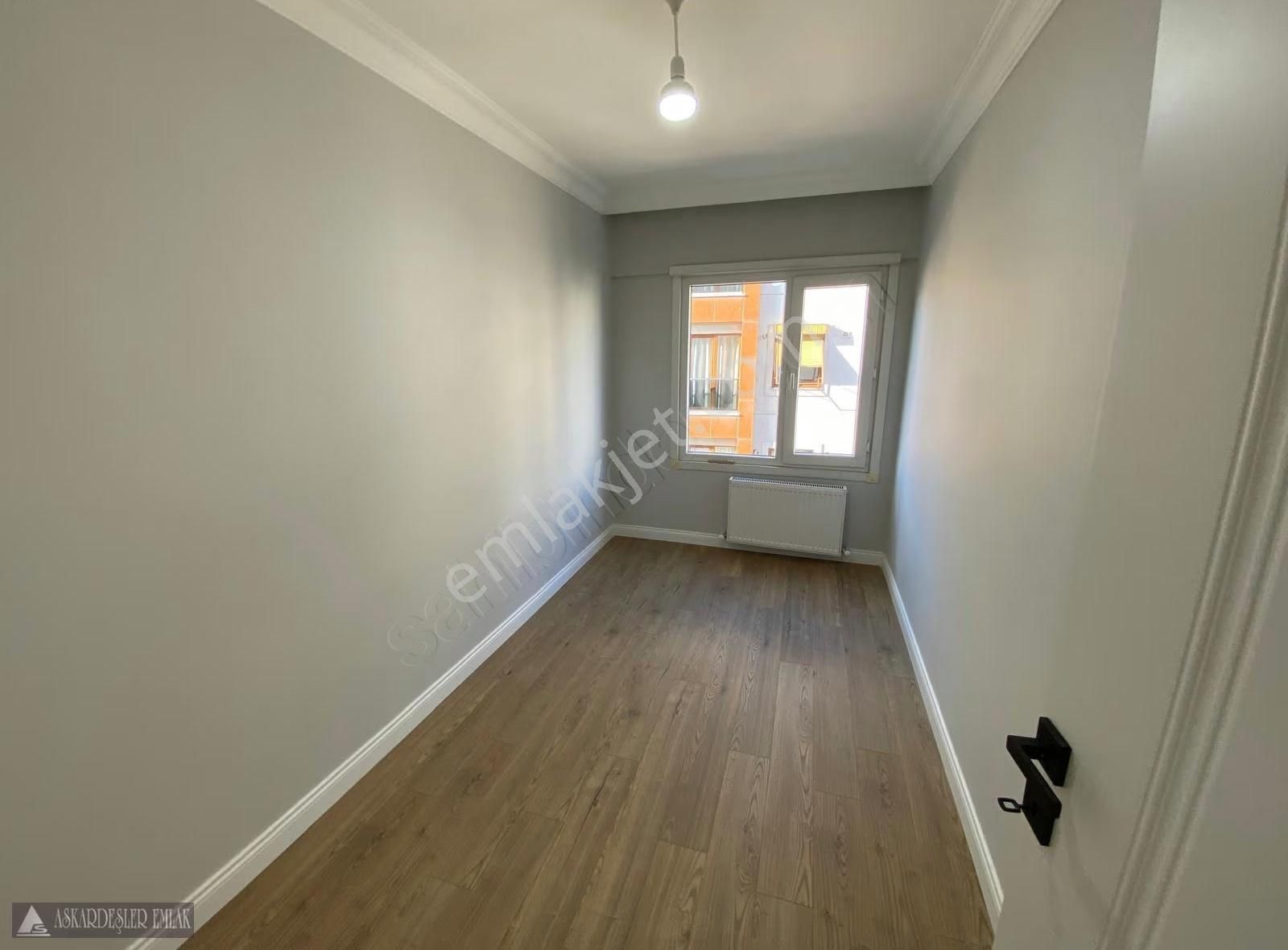 Altıntepe'de İçi Komple Yenilenmiş 120 M² 3+1 Daire - Görsel 18