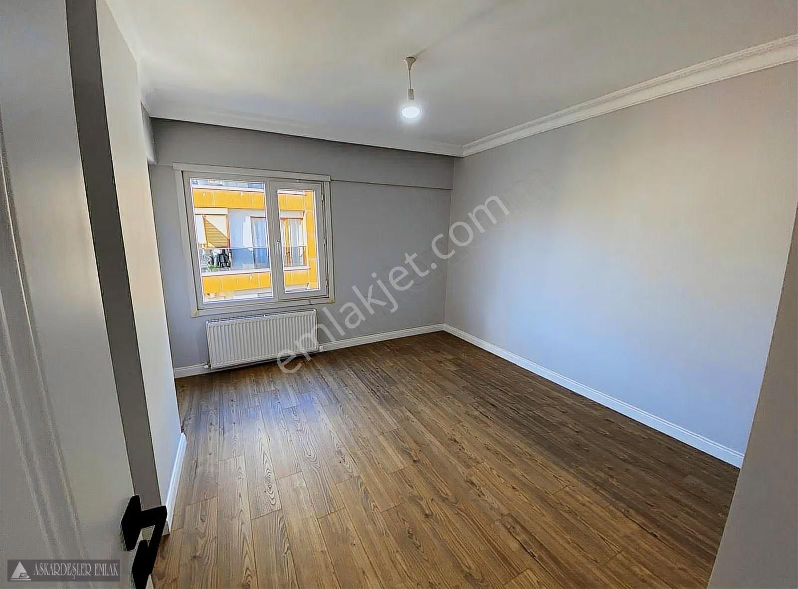 Altıntepe'de İçi Komple Yenilenmiş 120 M² 3+1 Daire - Görsel 7