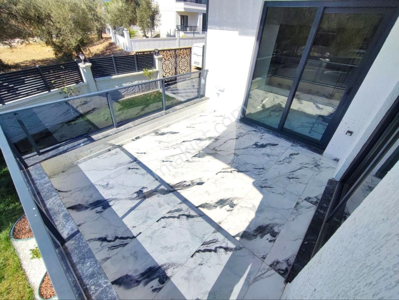 Aygül Farkıyla Edremit Zeytinli'de Ultra Lüks Özel Bir Yaşamın Kapılarını Aralayan Satılık 5+1 Villa - Görsel 28