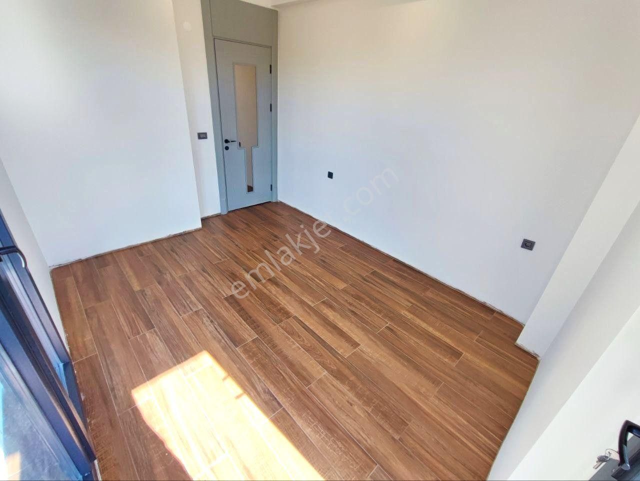 Aygül Farkıyla Edremit Zeytinli'de Ultra Lüks Özel Bir Yaşamın Kapılarını Aralayan Satılık 5+1 Villa - Görsel 16